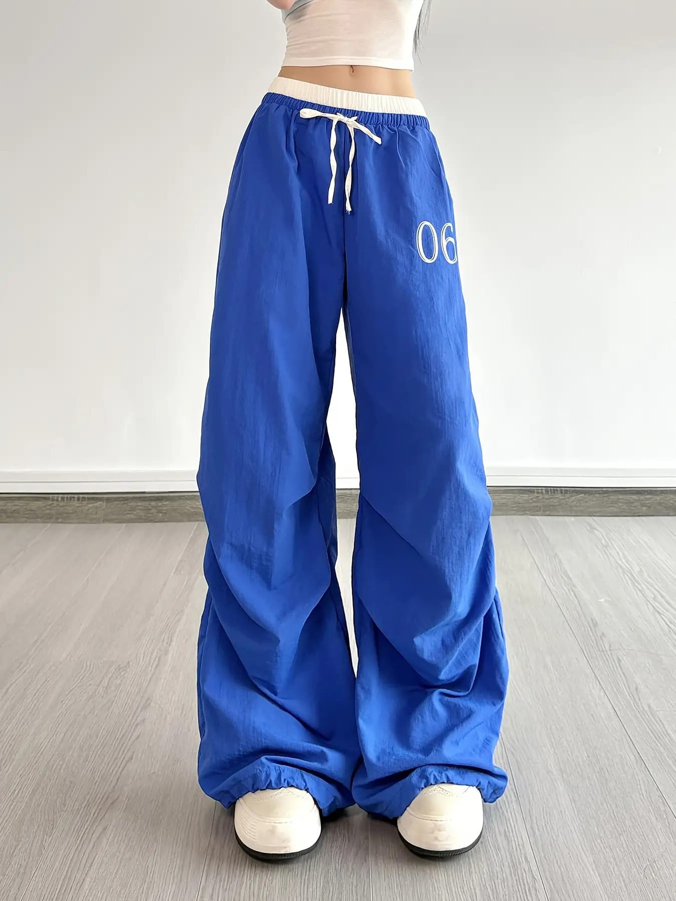 【今日このごろ制限事項、超買得30％OFFクーポン券、2度汐どき皆無】【表どおり系】 カーゴパンツ レディース 広広としたズボン下 細工物ズボン下 ズボン ボトムス 落下傘ズボン下 スノーパンツ 御機嫌酉の方角 酉の方角天然ゴム ドロ同盟罷業 ロゴタイプ入り口・入口 文字 心地好い ダ