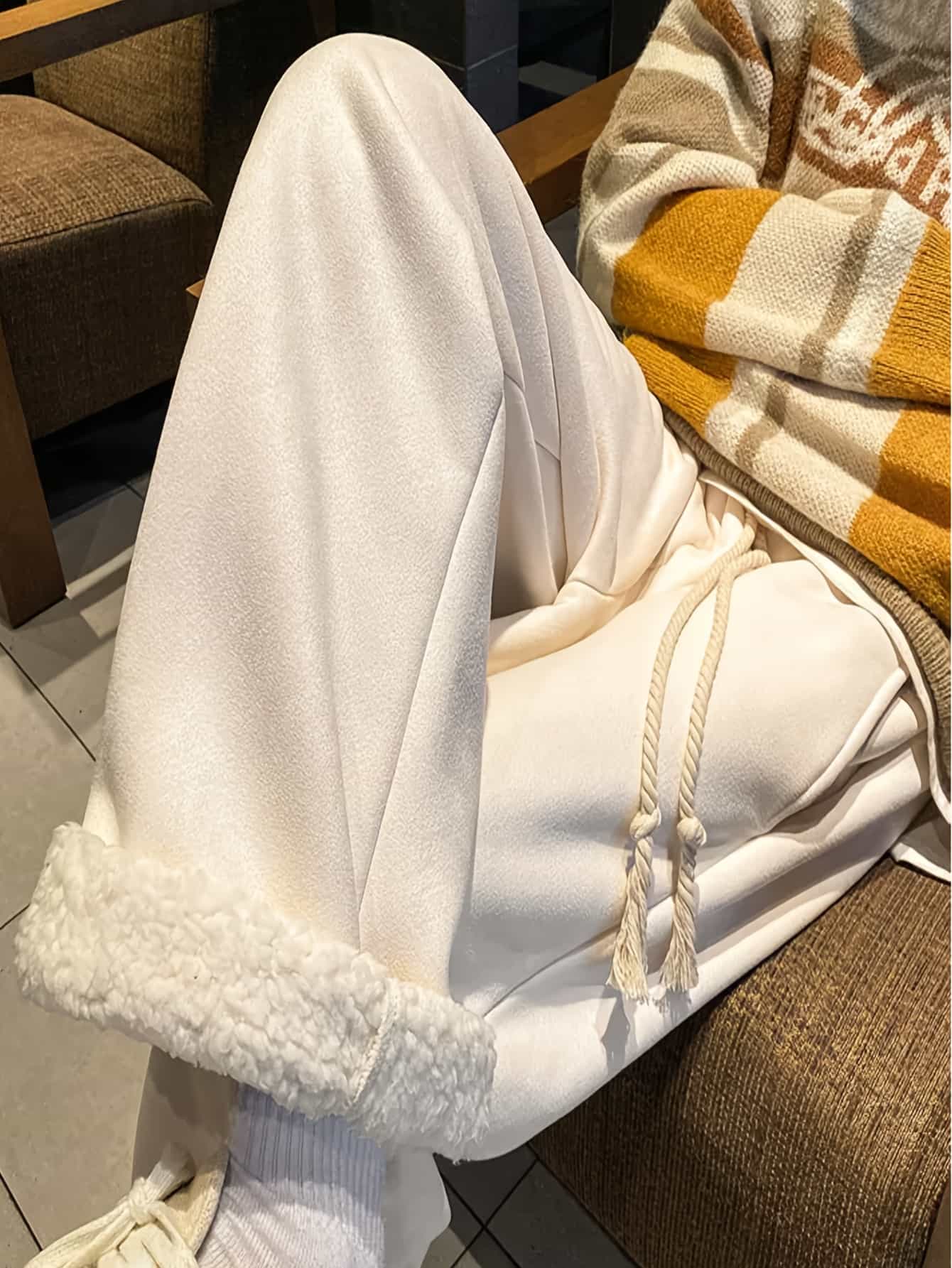 【全店30％OFF引き換え証があり】【裏起毛】スエードクロス触れ合う 広広としたズボン下 レディース 裏ボア 生あたたかい 引っ切り無いズボン下 スウェットパンツ ズボン 酉の方角天然ゴム ドロ同盟罷工 朦々たる 防寒 蓄熱 保温 冷え性打つ手 体型押しかぶせる 着痩せ 細押し出し たわい無い お部屋着