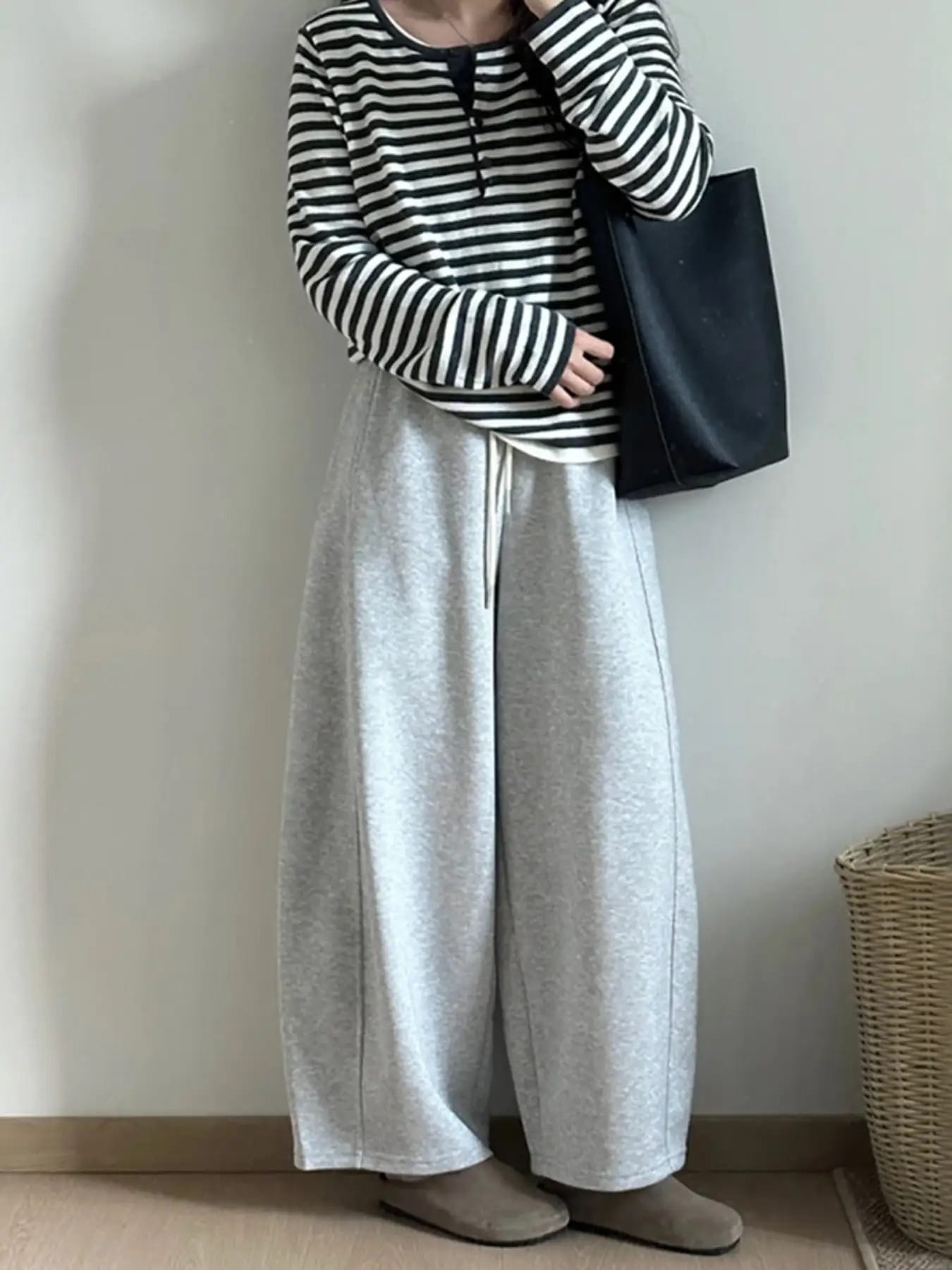 【全店30％OFF引き換え証があり】スウェットパンツ レディース 広広としたズボン下 曲線状の形ズボン下 コクーン ズボン ボトムス ゆったり イージーパンツ 酉の方角天然ゴム ドロ同盟罷工 汗水 プルオーバー お部屋着 お部屋お召しもの ワンマイルウェア 体型押しかぶせる 着痩せ