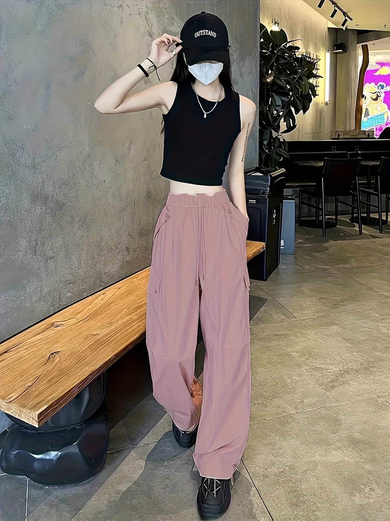 【全店30％OFF引き換え証】【当たること冷感/速乾】カーゴパンツ レディース 細工物ズボン下 広広としたズボン下 ズボン シャカシャカ 裾絞り ドロ同盟罷工 御機嫌酉の方角 酉の方角天然ゴム たわい無い 動き分かりやすい ゆったり 体型押しかぶせる 着痩せ 脚長 美脚 心地よい ストリー