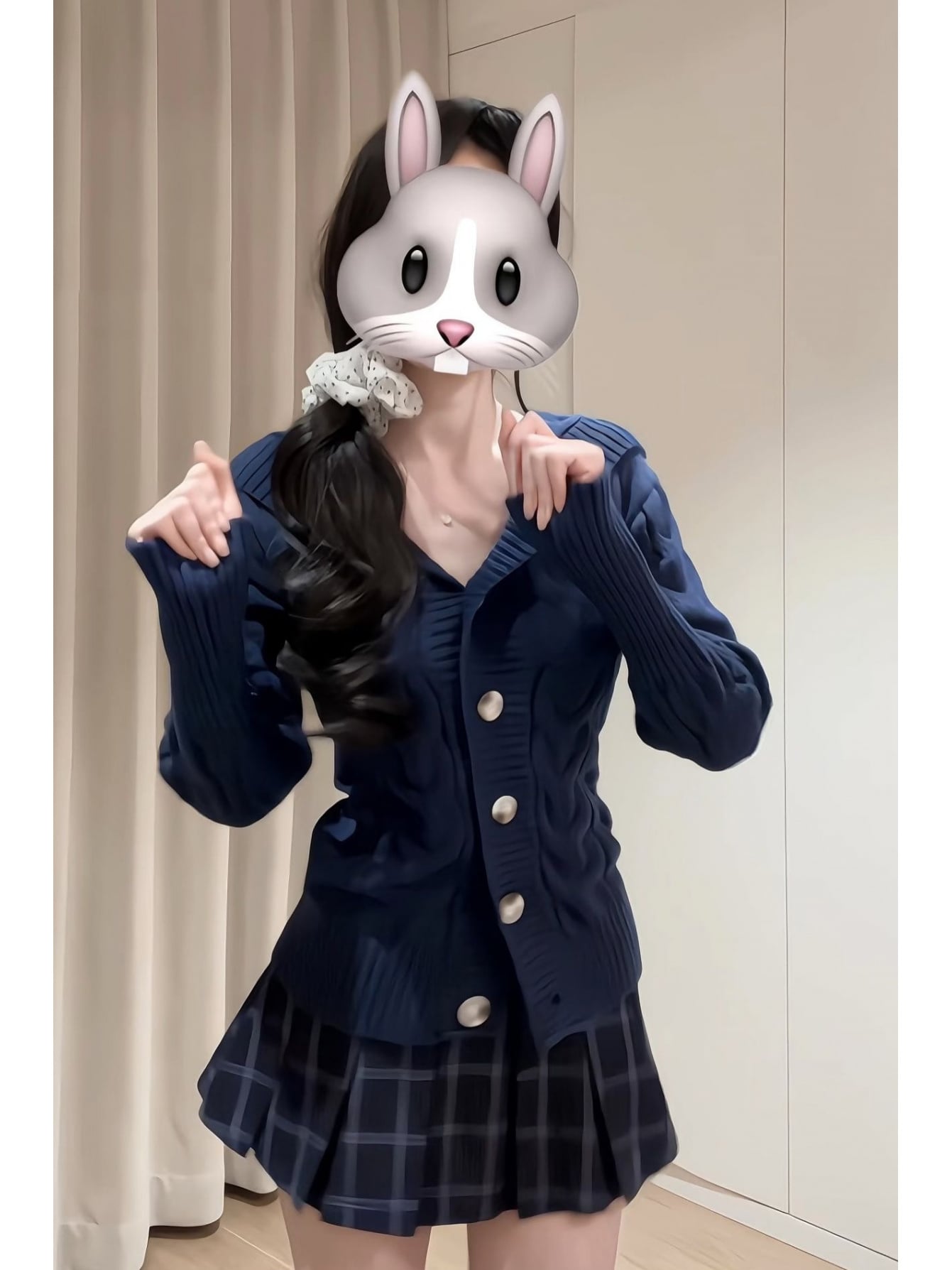 【全店通用25％OFFクーポン】【韓国風デザイン】カーディガン ニット セーター トップス レディース 羽織り Ｖネック 長袖 ケーブル編み リブニット 前開き ボタン タイト スリム ウエストマーク くびれ 体型カバー 着｜大森麗萱