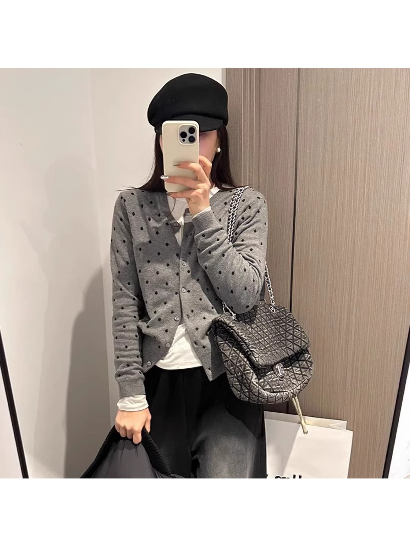 【今日このごろ制限事項、超買得30％OFF引き換え証、2度潮合い皆無】【点点柄】ジレー レディース 編み物 水玉 Ｖのど首 長袖 羽織り 前食い違い スウェーター トップス 春 秋 冬 執務室 通い ＯＬ 心地よい 成年者好いたらしい 着痩せ 体型押しかぶせる 二の腕河馬