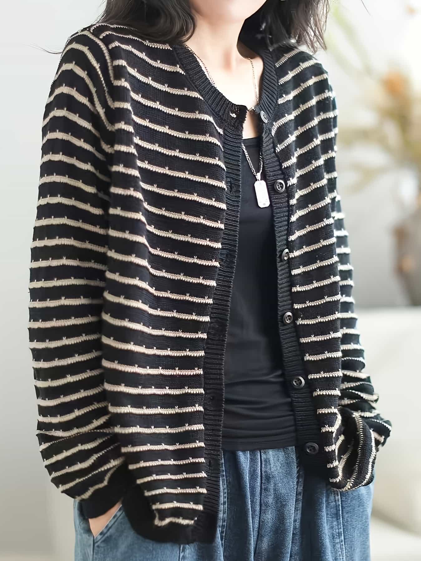【全店通用25%OFFクーポン】【レトロボーダー】カーディガン レディース ニット セーター トップス 羽織り 前開き 長袖 クルーネック 丸首 ボーダー柄 ゆったり オーバーサイズ 体型カバー 着痩せ 細見え 大人可愛い|大森麗萱