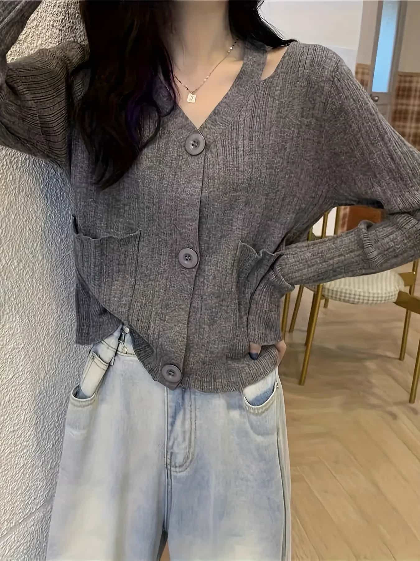 【今日このごろ押さえる、超買得30％OFF引き換え証、2度潮どき皆無】【花の冠yd風】 編み物 プルオーバー レディース ジレー Vのど首 リブニット トップス 重ね着風 肩出し 長袖 無地 ティーシャツ 羽織り 隠し付 パステル色の 伸縮性 伸ばすこと 体型