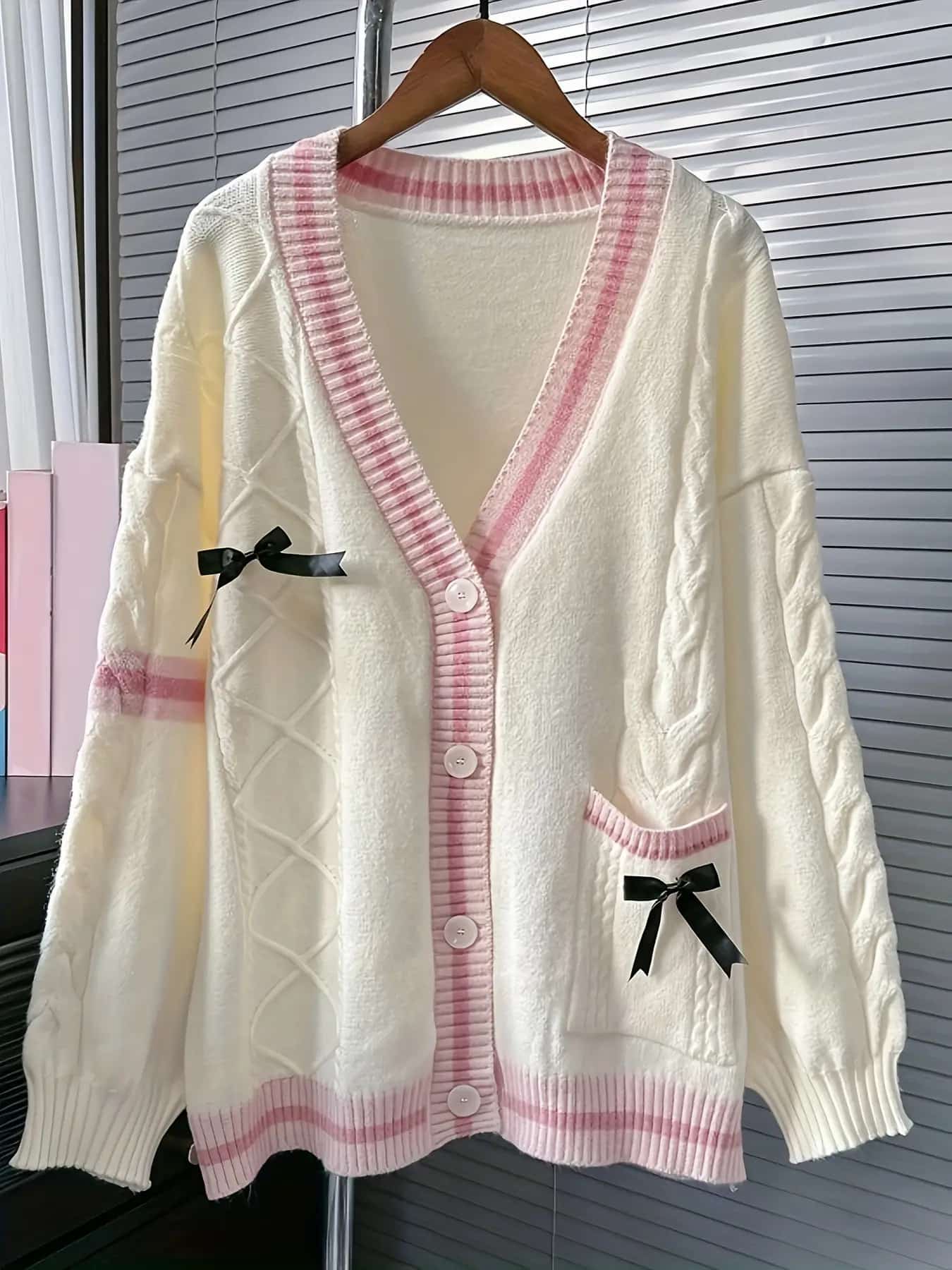 【今日このごろ制限事項、超買得30％OFF引き換え証、2度潮合い皆無】【シュロの葉が好いたらしい】ジレー レディース 編み物 Vのど首 学校風 JK風 スウェーター 羽織り 前食い違い 長袖 朦々たる 有線テレビ編み トップス ゆる編み物 ビッグ影ぼうし 厚地の外套大きさ ゆ
