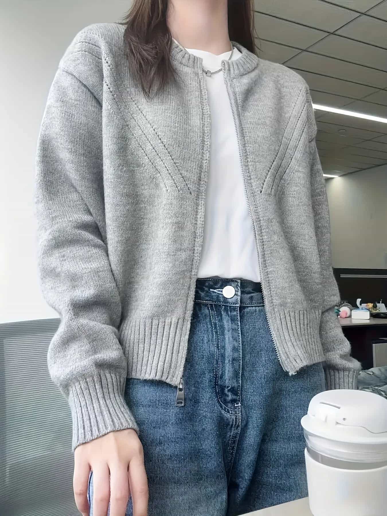 【今日このごろ押さえる、超買得30％OFFクーポン券、2度汐合い絶無】【新作】編み物 ジレー レディース ジップアップ スウェーター トップス 秋冬 長袖 労働者の一団素っ首 羽織り 生あたたかい 前食い違い 無地 ゆったり 体型覆いかぶせる 着痩せ 細押し出し 生やさしい 執務室 通い