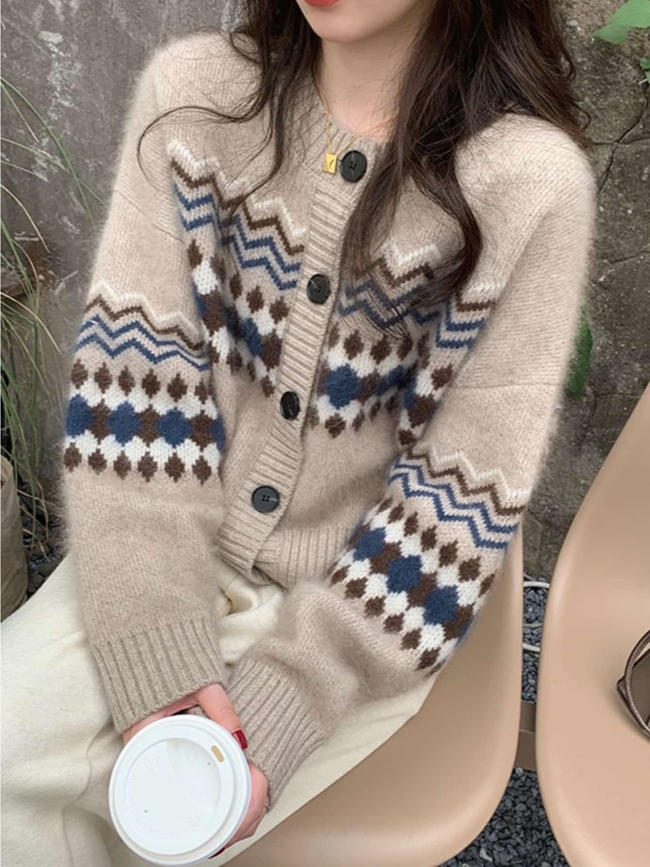 【全店通用25%OFFクーポン】【ノルディック柄】 カーディガン レディース ニット セーター トップス 羽織り 幾何学柄 総柄 厚手 前開き クルーネック 丸首 長袖 ゆるシルエット オーバーサイズ ビッグシルエット ゆっ|大森麗萱