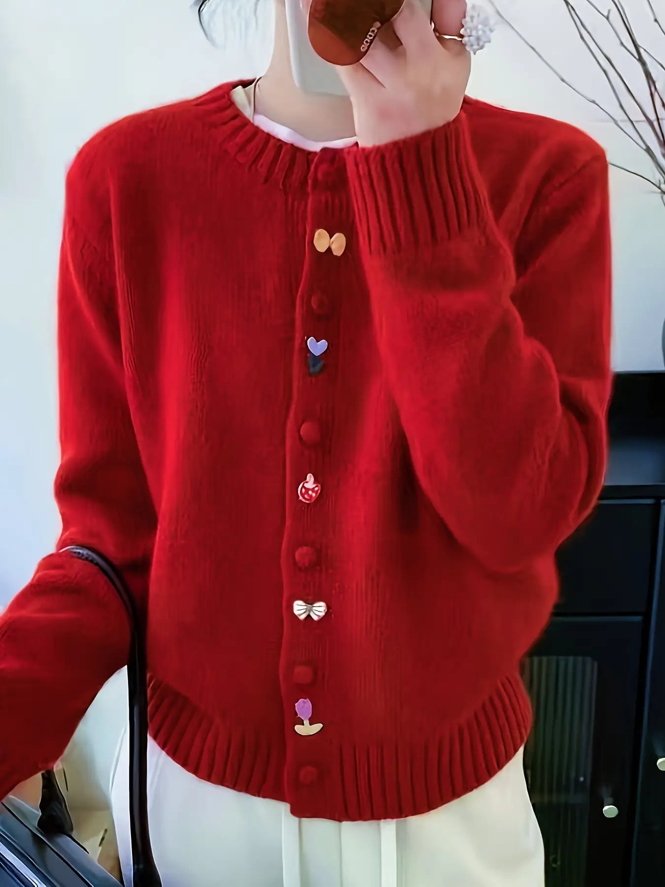 【全店通用25%OFFクーポン】【カラフルボタン】ニット カーディガン レディース セーター クルーネック 羽織り 長袖 ショート丈 デザインボタン レトロ ガーリー 大人可愛い きれいめ カジュアル ゆったり 体型カバー|大森麗萱