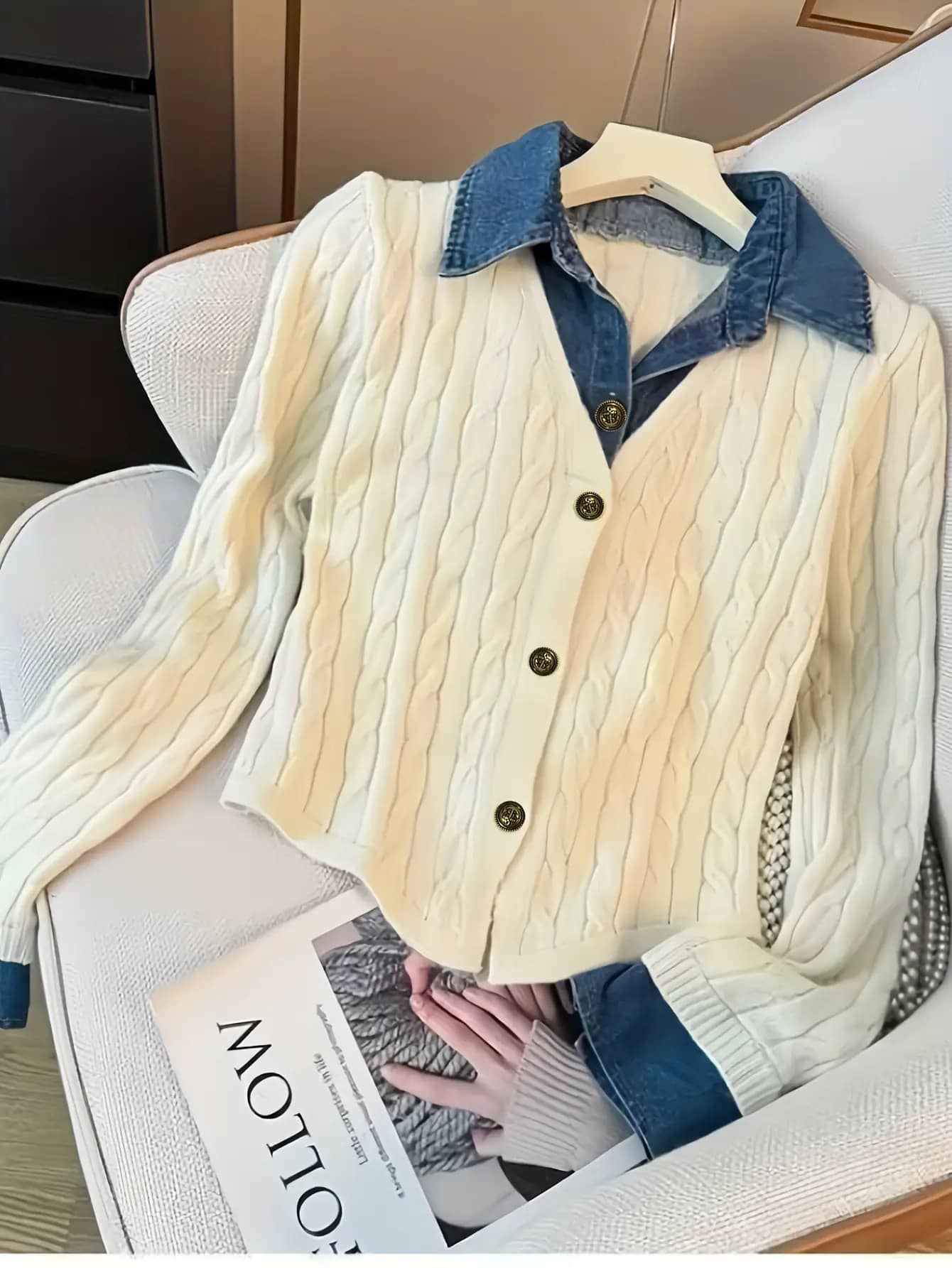 【全店30％OFF引き換え証があり】【花の冠yd風】 ジーンズうつり変わり ジレー レディース 編み物 スウェーター 襟付き添い人 重ね着風 トップス 羽織り 有線テレビ編み 長袖 前食い違い 名取り草 異原料品 縛 パステル色の 生あたたかい 心地よい 好いたらしいめ 成年者好いたらしい