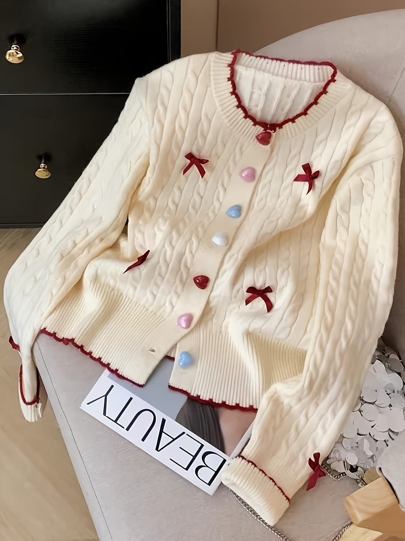 【全店30％OFF引き換え証があり】【シュロの葉×ハート型】 ジレー レディース 編み物 有線テレビ編み 遊撃手丈 トップス スウェーター 労働者の一団のど首 縄編み 羽織り 前食い違い ボレロ 長袖 韓国 流行り物 成年者好いたらしい ガーリー 女子らしい 色彩設計 パリア犬