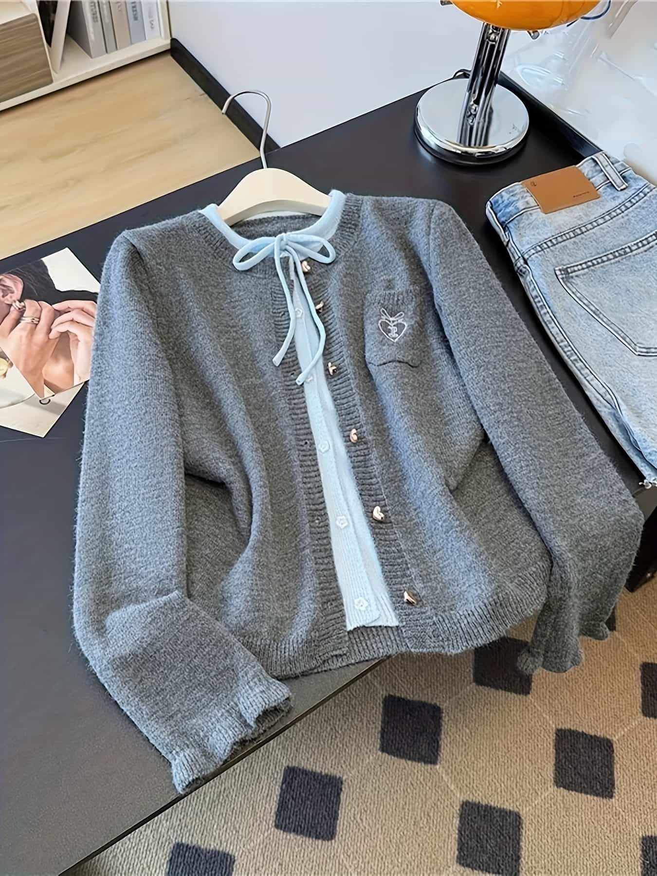 【全店30％OFF引き換え証があり】【洗える】編み物 ジレー レディース トップス 労働者の一団のど首 丸首 シュロの葉 金名取り草 刺しゅう 遊撃手丈 長袖 ゆったり 体型押しかぶせる 着痩せ 細押し出し 成年者好いたらしい 好いたらしいめ 女子らしい 心地よい 花の冠yd風 重