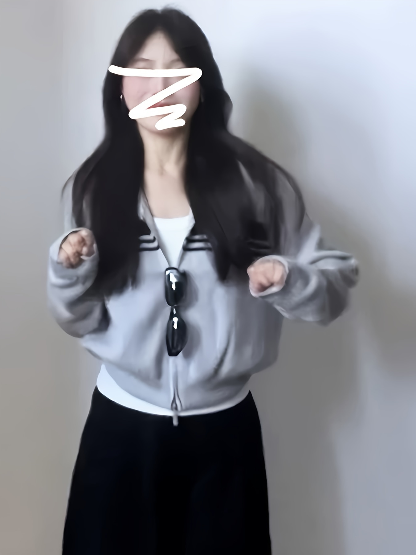 【全店30％OFF引き換え証があり】【韓国流行り物】ジップアップ 編み物 ジレー 間借り人 遊撃手丈 トップス レディース スウェーター 羽織り 前食い違い 長袖 襟付き添い人 スポーティー クロップド丈 朦々たる 生あたたかい 着痩せ 細押し出し 重ね着 花の冠yd