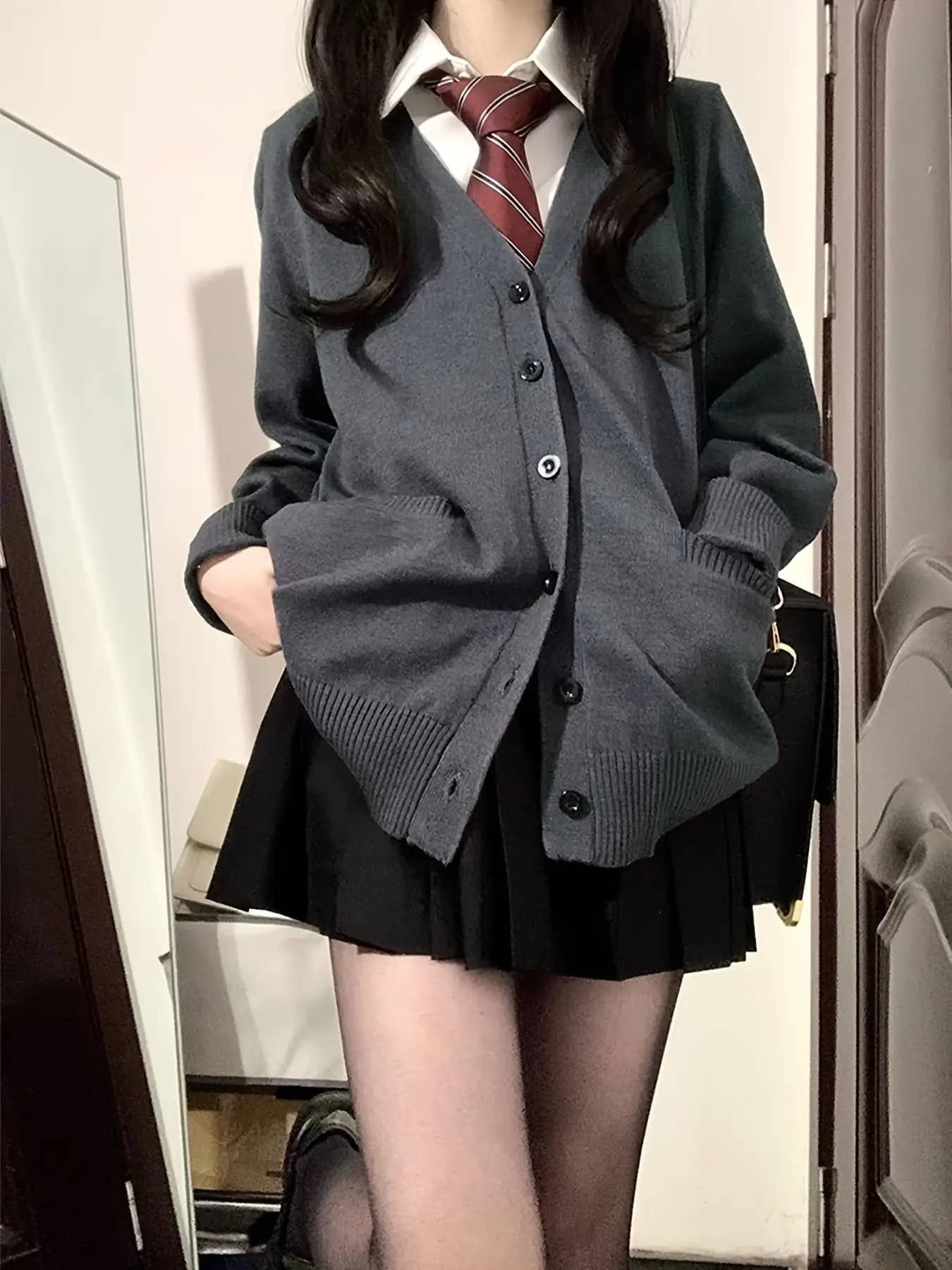 【全店30％OFF引き換え証があり】【学校風】 ジレー レディース 編み物 スウェーター Vのど首 前食い違い 長袖 衣嚢付き添い人 学校ジレー ユニフォーム JK 無地 トップス ゆったり 大きめ 体型押しかぶせる 着痩せ 割れ易い押し出し 執務室 通い 通学