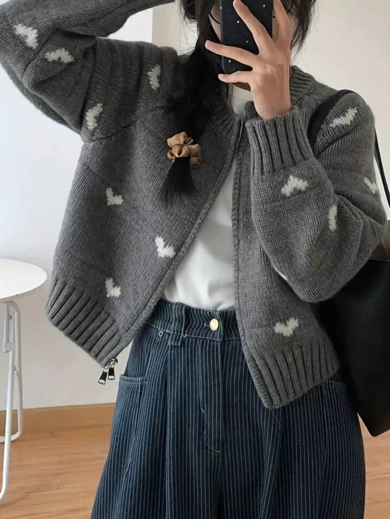 【全店30％OFF引き換え証があり】【ダブルジップ】編み物 ジレー レディース ハート型柄 スウェーター トップス 丸首 労働者の一団のど首 羽織り 遊撃手丈 短丈 朦々たる ゆったり 大きめ 厚地の外套大きさ 落っこちる肩部 長袖 生あたたかい 防寒 体型押しかぶせる