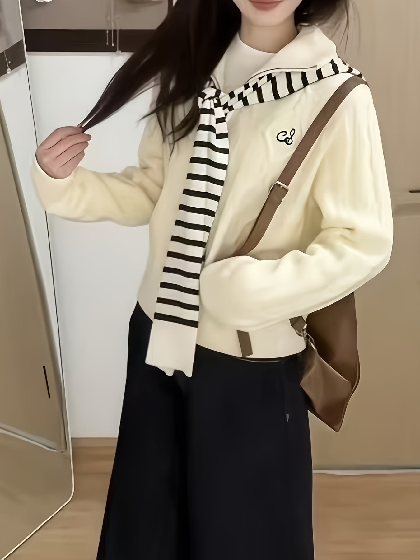 【全店30％OFFクーポンがあり】【マフラー付】 ニット カーディガン レディース ジップアップ ケーブル編み セーター トップス ストライプ柄 2点セット 羽織り 韓国ファッション 暖かい 体型カバー 着痩せ 細見え 柔らかい 防寒 大人可愛い カ｜大森麗萱