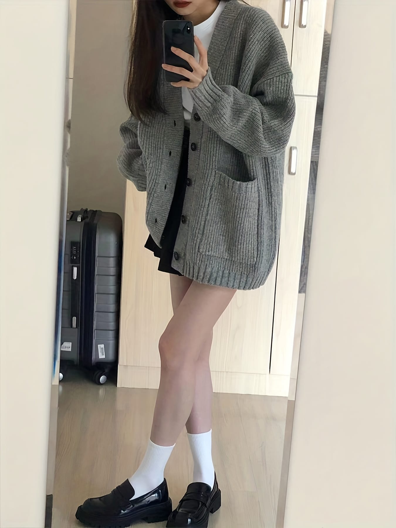 【全店30％OFF引き換え証があり】【ゆるカワ】ジレー レディース 編み物 Vのど首 前食い違い 羽織り トップス スウェーター 畦編み あぜ編み 朦々たる 名取り草 衣嚢 ざっくり ゆる 厚地の外套大きさ ビッグ影ぼうし ゆったり 体型押しかぶせる 割れ易い押し出し