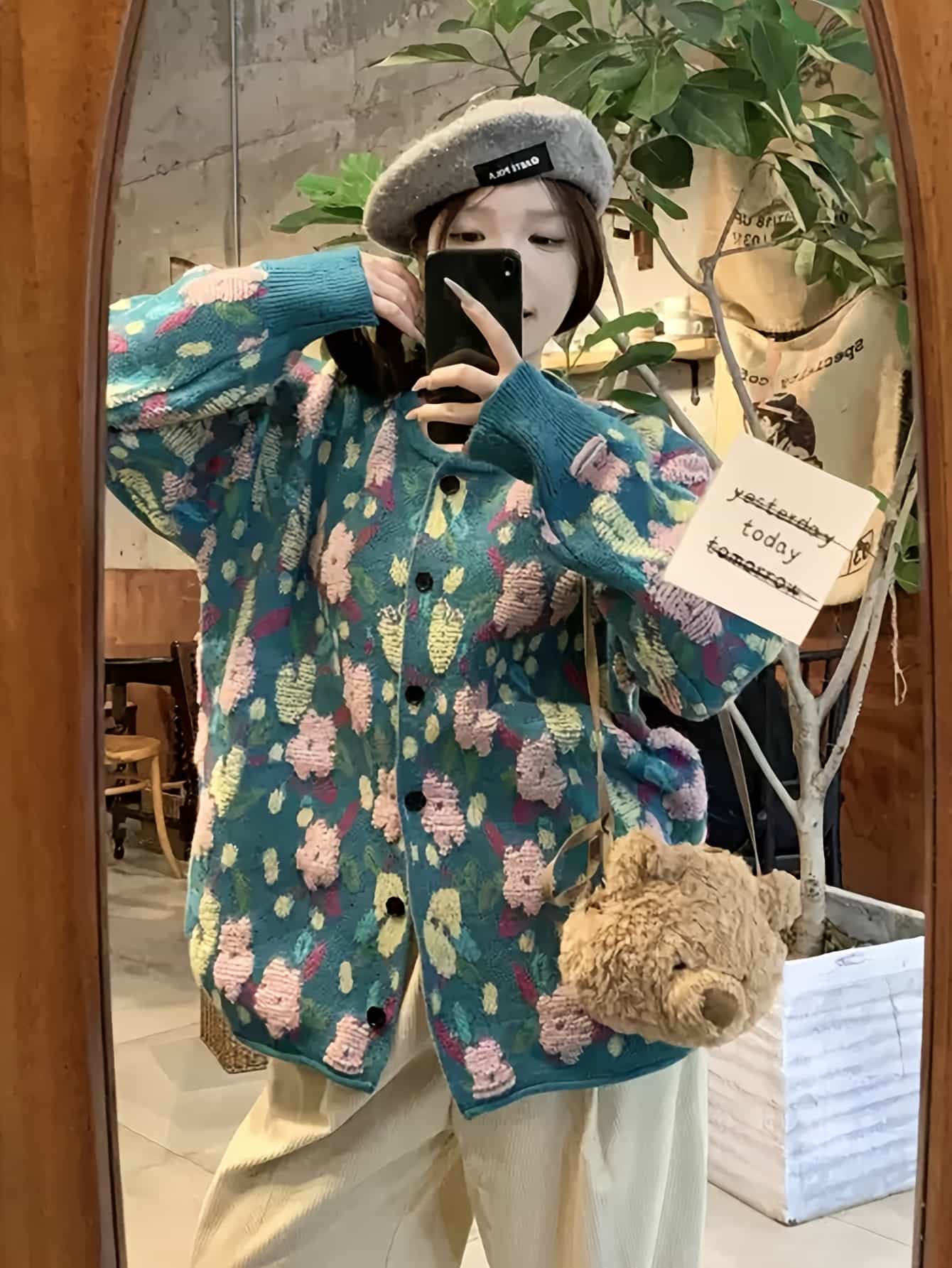 【全店30％OFFクーポンがあり】【立体フラワー】 カーディガン レディース ニット セーター トップス 長袖 羽織り 前開き ボタン クルーネック 丸首 花柄 総柄 ジャガード 配色 バイカラー 3D 刺繍風 レトロ カジュアル 大人可愛い きれい｜大森麗萱
