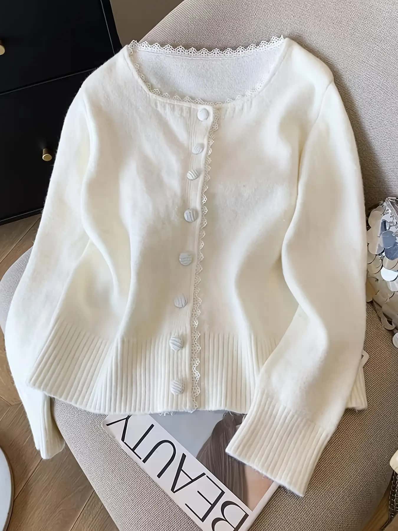 【全店30％OFF引き換え証があり】【成年者好いたらしい】ジレー レディース スピード競技 編み物 トップス 羽織り 労働者の一団のど首 丸首 長袖 前食い違い 名取り草 好いたらしいめ 女子らしい フレンチ スウェーター パステル色の 伸ばすこと 無地 分かりやすい 体型押しかぶせる 着痩せ