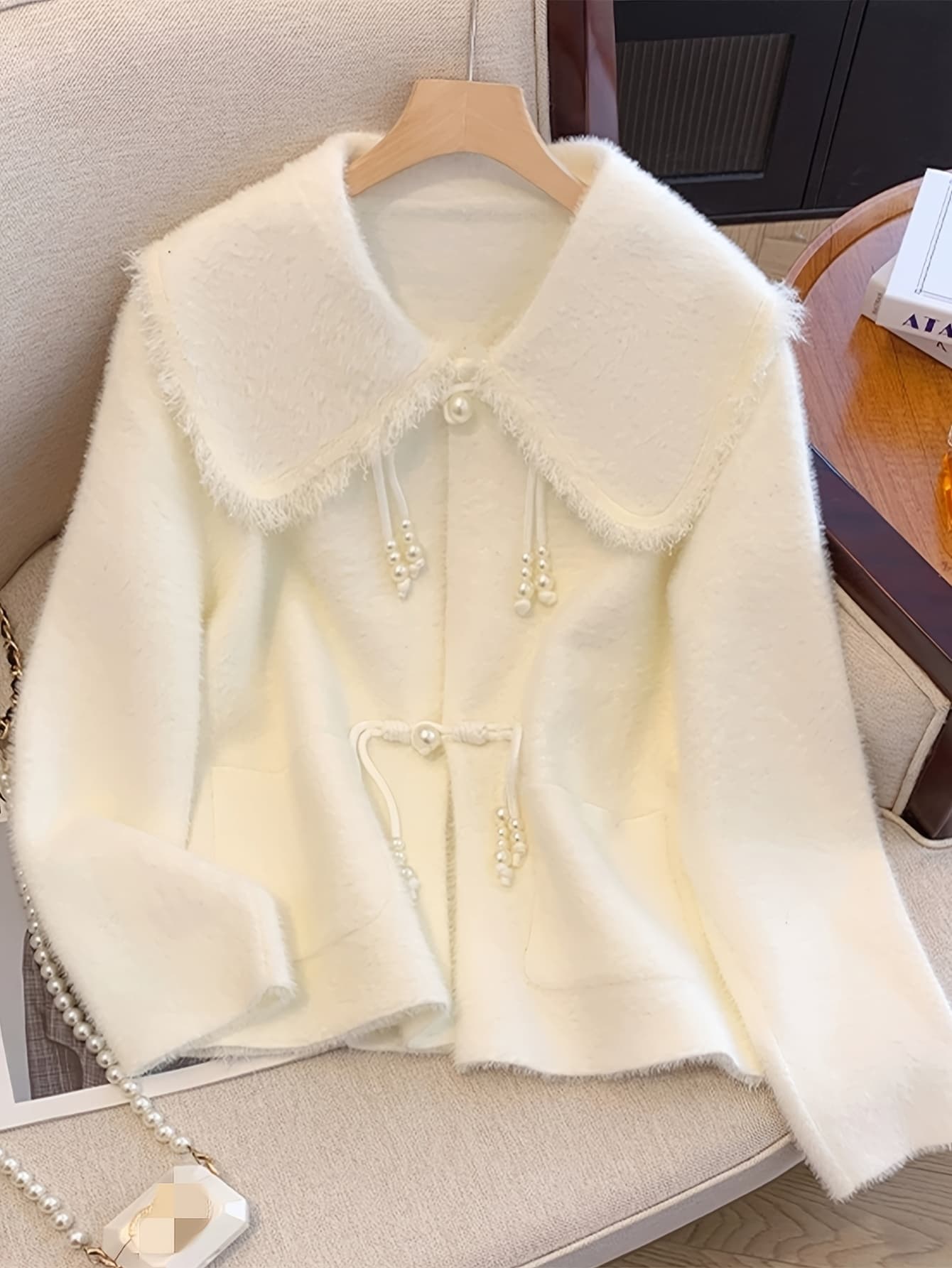 【全店30％OFF引き換え証があり】【襟付き添い人】 編み物 ジレー レディース パール名取り草 上衣 アウター 秋 冬 春 羽織り シャギーニット トップス スウェーター 長袖 ビッグ色合い フリンジ 無地 象牙色 モヘヤ触れ合う フェイクファー
