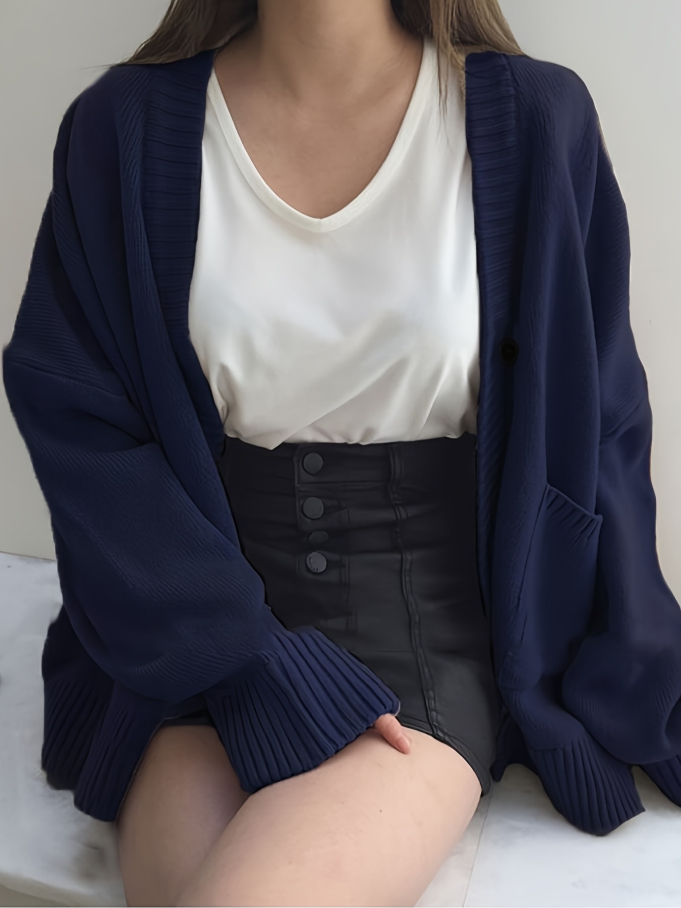 【全店30％OFF引き換え証があり】編み物ジレー レディース 無地 Vのど首 名取り草付き添い人 前食い違い ゆったり 体型押しかぶせる パステル色の スウェーター 羽織 長袖 衣嚢付き添い人 今めかしい 好いたらしいめ 通い 日常 心地よい 翰林院風 春 秋