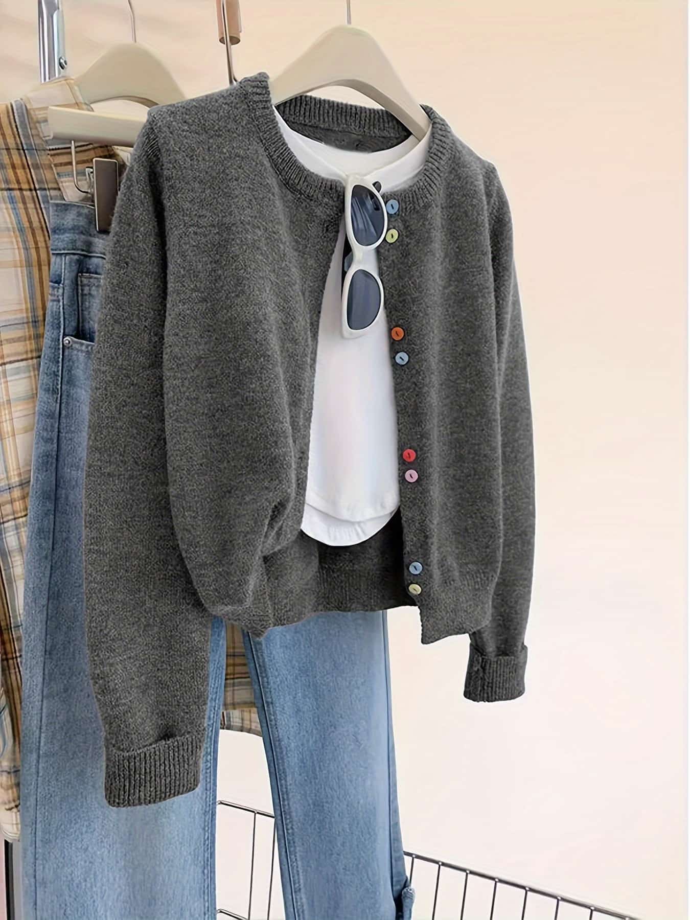 【全店30％OFF引き換え証】【派手名取り草】ジレー レディース 編み物 労働者の一団のど首 丸首 羽織り スウェーター トップス 色彩設計名取り草 前食い違い 長袖 パステル色の ニットカーデ 無地 防寒 お部屋着 出で立つ 体型押しかぶせる 着痩せ 二の腕押しかぶせる 20代 30