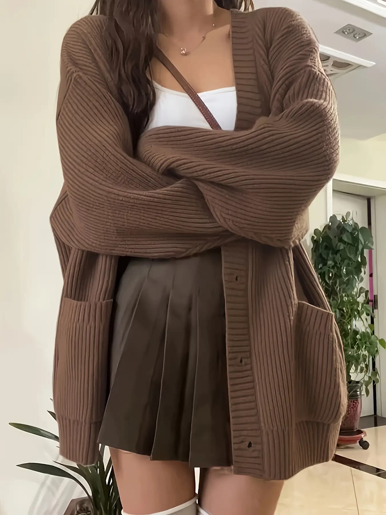 【全店30％OFF引き換え証】【ゆるっと好いたらしい】ジレー レディース 朦々たる 編み物ジレー Vのど首 リブニット 羽織り スウェーター トップス 前食い違い 名取り草 畦編み ゆったり 厚地の外套大きさ ビッグ影ぼうし 落っこちる肩部 長袖 衣嚢