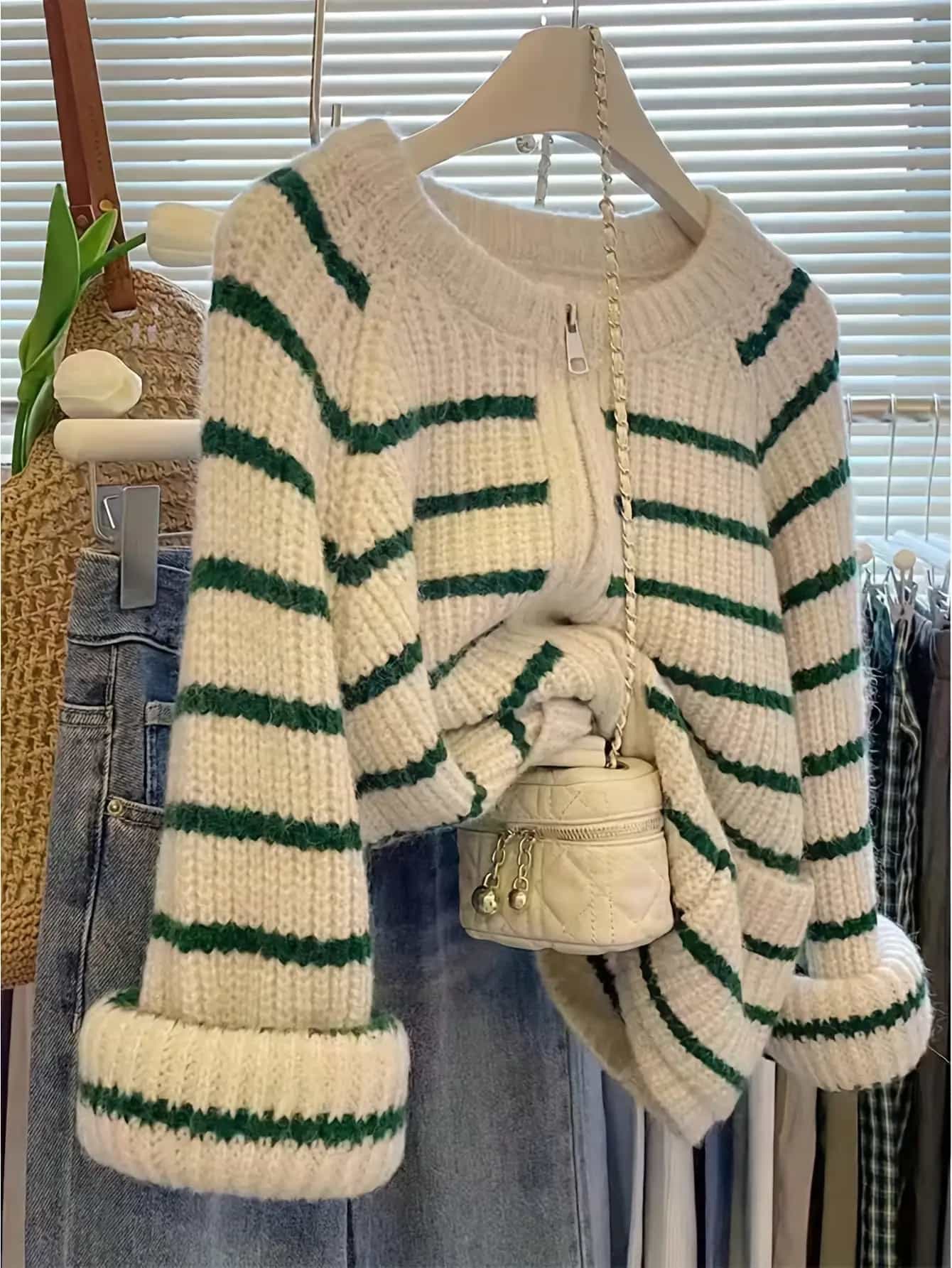 【全店30％OFF引き換え証】ジレー レディース 間借り人 編み物 スウェーター ジップアップ 労働者の一団のど首 長袖 トップス 羽織り 朦々たる ゆったり 秋冬 ジップニット チャック 前食い違い 丸首 襟なし 縞々 ニットカーデ ビッグ影ぼうし 厚地の外套