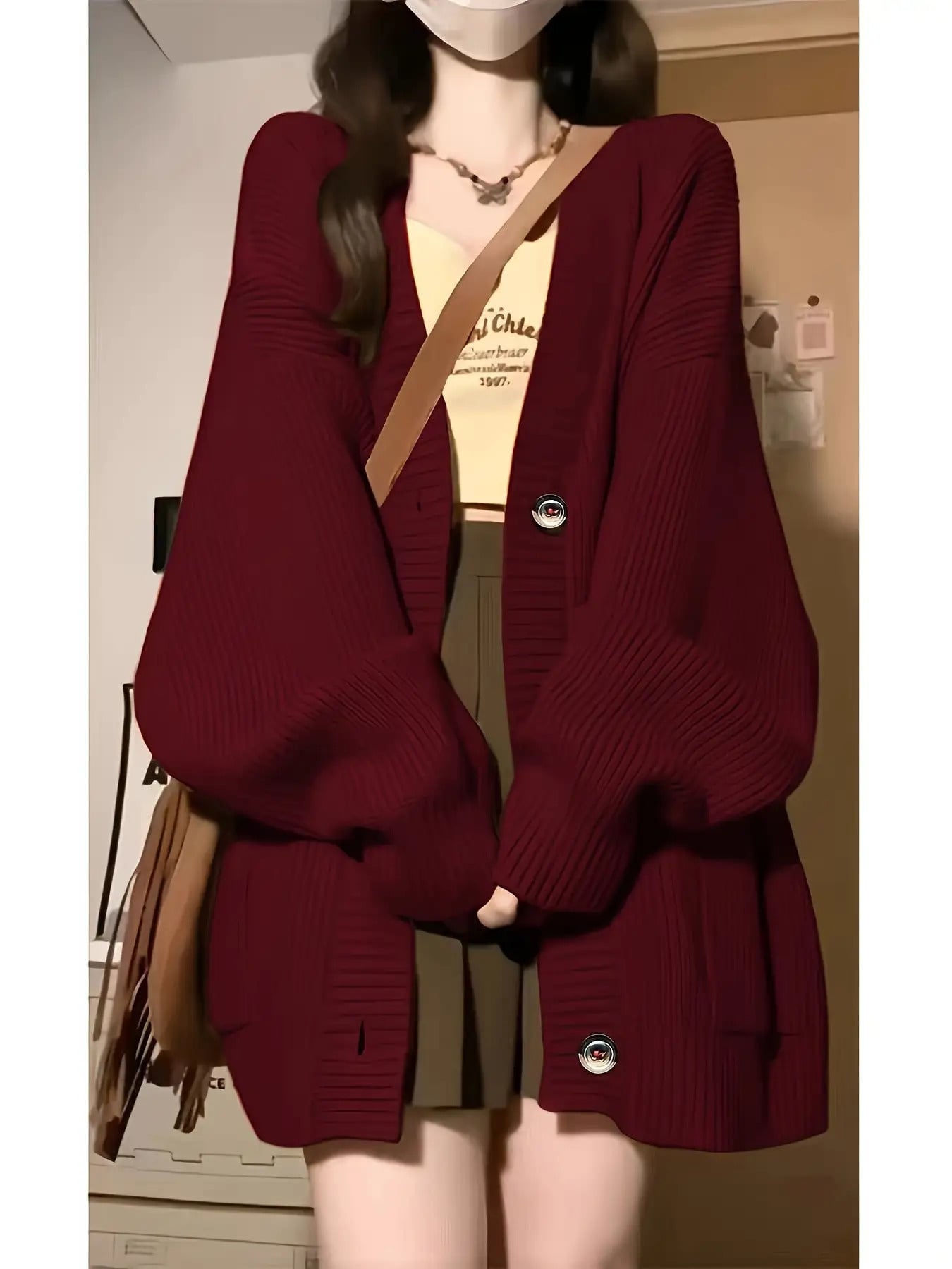 【全店通用25％OFFクーポン】【Vネック】 カーディガン レディース ニット トップス 厚手 羽織り ゆったり オーバーサイズ ビッグシルエット ボリューム袖 長袖 ざっくり編み リブ セーター 前開き ボタン 体型カバー お尻隠れる 着痩せ 華奢｜大森麗萱