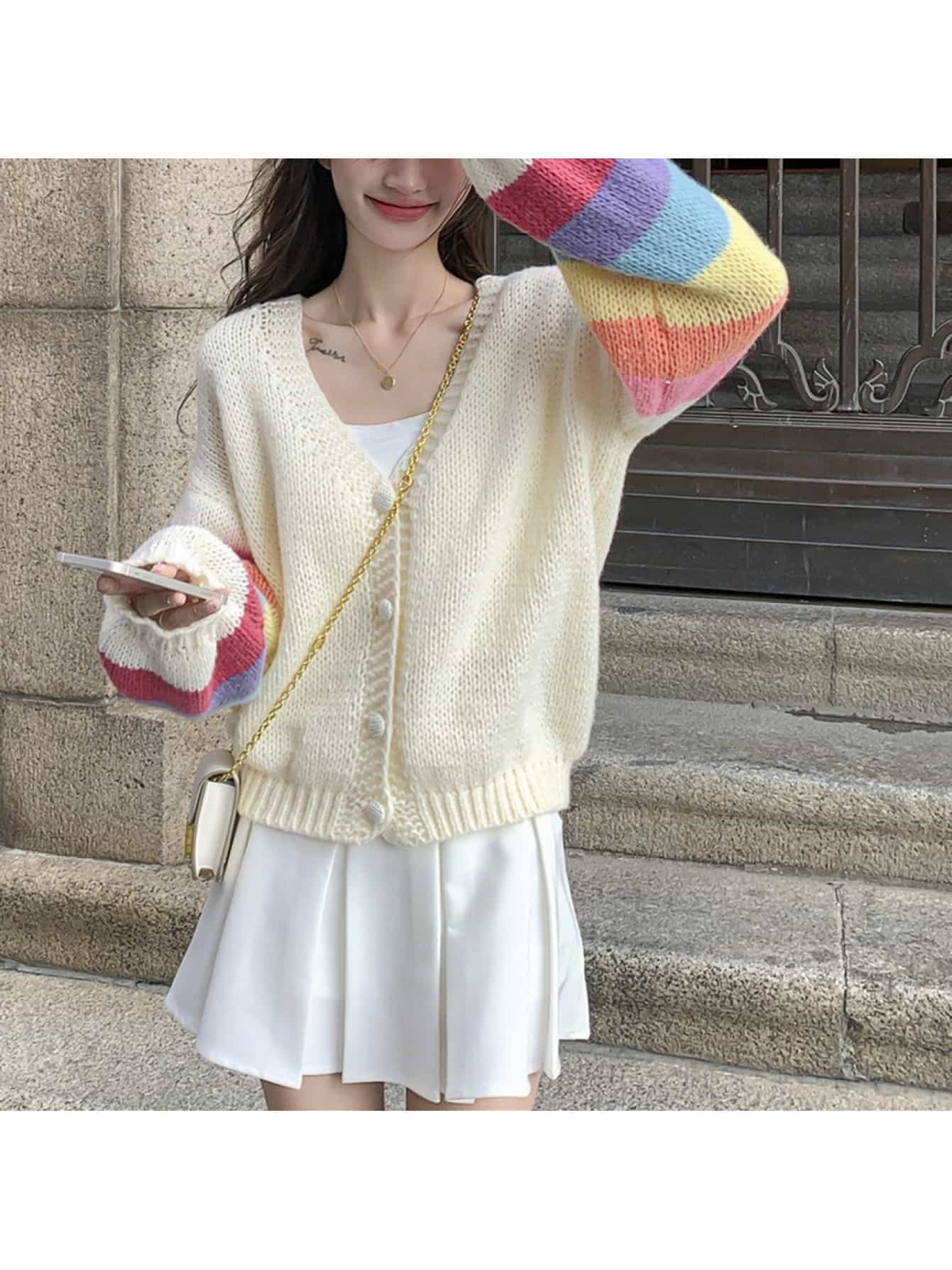 【全店30％OFF引き換え証】【虹霓袖】 ジレー レディース 編み物 Vのど首 羽織り トップス スウェーター 前食い違い 虹色 間借り人 色彩設計 うつり変わり 長袖 音の大きさ袖 ゆる編み物 ざっくり編み物 厚地の外套大きさ ゆったり ビッグ影ぼうし