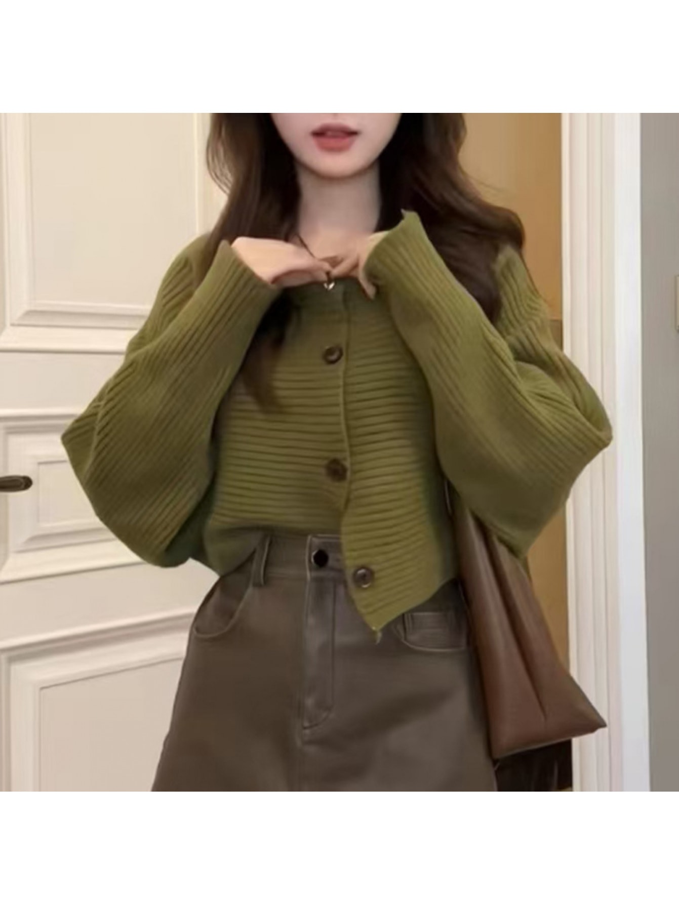 【全店30％OFF引き換え証】【もっちり肋材】ジレー レディース ニットカーデ 労働者の一団のど首 丸首 朦々たる トップス 長袖 無地 遊撃手丈 短丈 ドルマンスリーブ 音の大きさ袖 落っこちる肩部 ゆる編み物 前食い違い リブニット ざっくり 抜け感