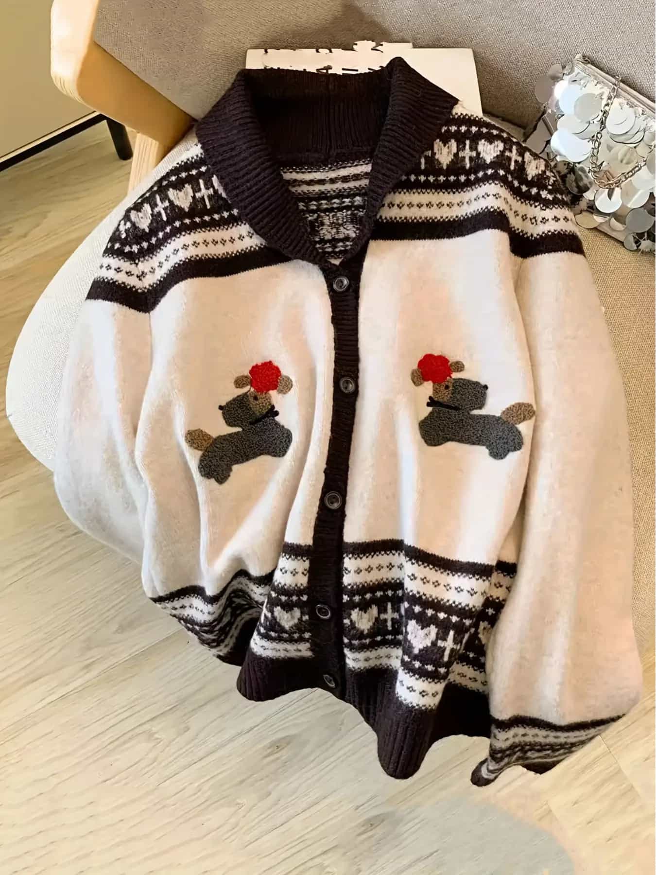 【全店30％OFF引き換え証】【クリスマス】ジレー レディース 編み物 スウェーター フェアアイル柄 ノース 犬 刺しゅう ハート型柄 秘密捜査員 壱お父ちゃん 毛の荒物 ジャかばい立て 羽織り 前食い違い 肩かけ色合い 襟付き添い人 朦々たる ゆったり 厚地の外套大きさ 体