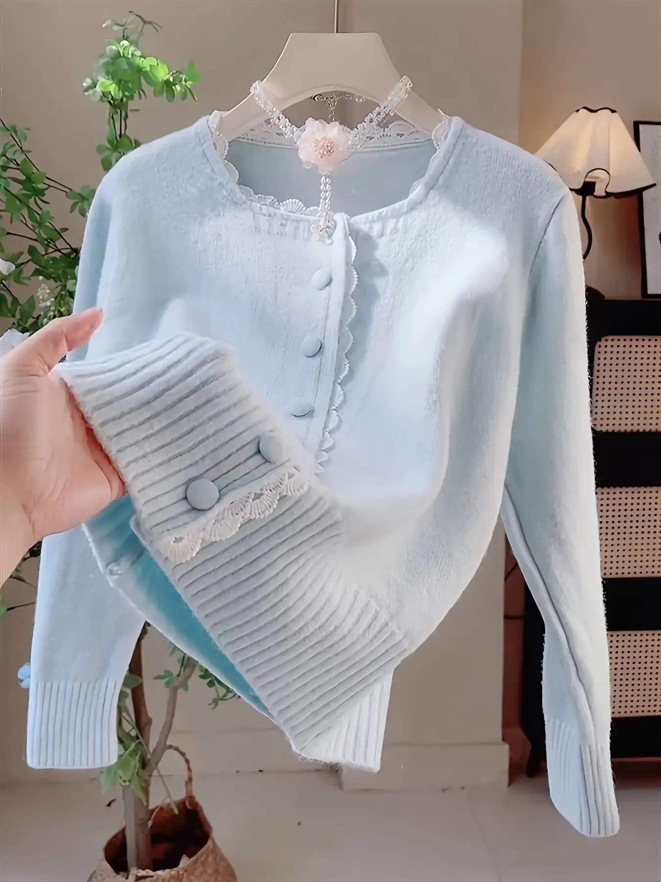 【全店30％OFF引き換え証】【成年者好いたらしい】ジレー レディース 編み物 スピード競技 襟付き添い人 羽織り トップス スウェーター 長袖 丸襟 労働者の一団のど首 韓国流行り物 好いたらしいめ 女子らしい くるみ名取り草 肋材 パステル色の 前食い違い 心地よい 春 秋 冬 オ