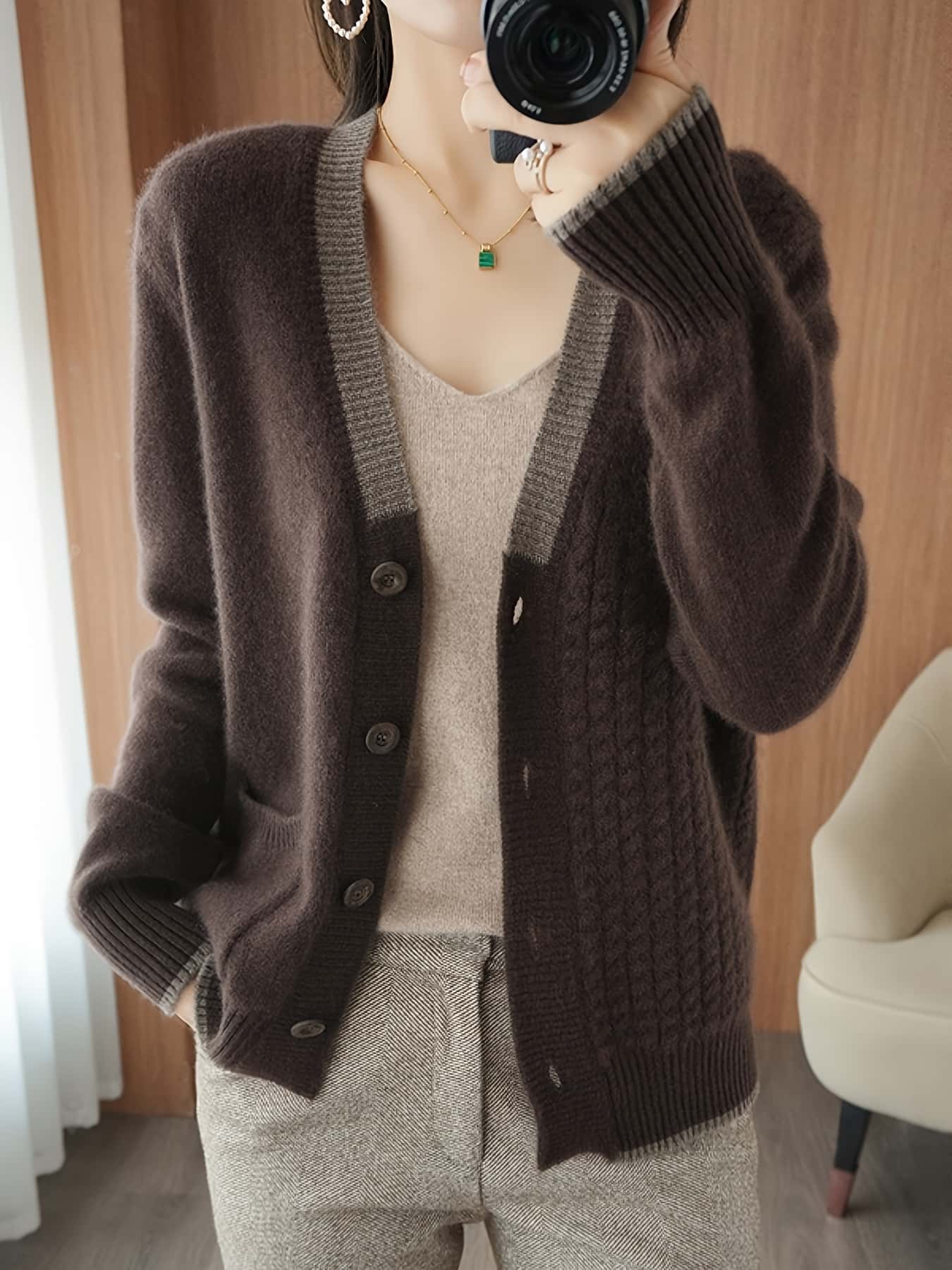 【全店30％OFF引き換え証】【もっちり手当たり】ジレー レディース 編み物ジレー スウェーター Vのど首 羽織り 前食い違い トップス 長袖 ゆったり 体型押しかぶせる 着痩せ 細押し出し たわい無い 執務室 通い OL ママコーデ 成年者好いたらしい 好いたらしいめ カジュ