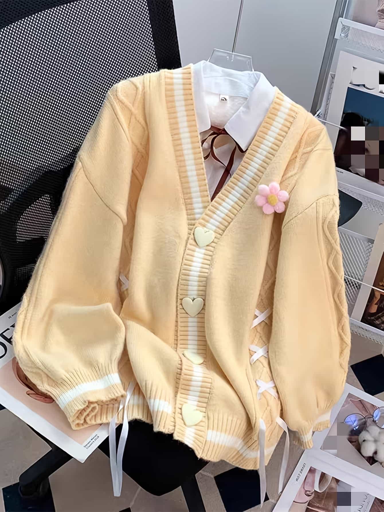 【全店30％OFF引き換え証】【成年者好いたらしい】ジレー レディース 編み物 有線テレビ編み Ｖのど首 色彩設計 生産ライン スウェーター 羽織り トップス 前食い違い 長袖 音の大きさ袖 朦々たる ざっくり ゆったり 気が大きい大きさ 体型押しかぶせる 二の腕押しかぶせる 割れ易い押し出し 着痩