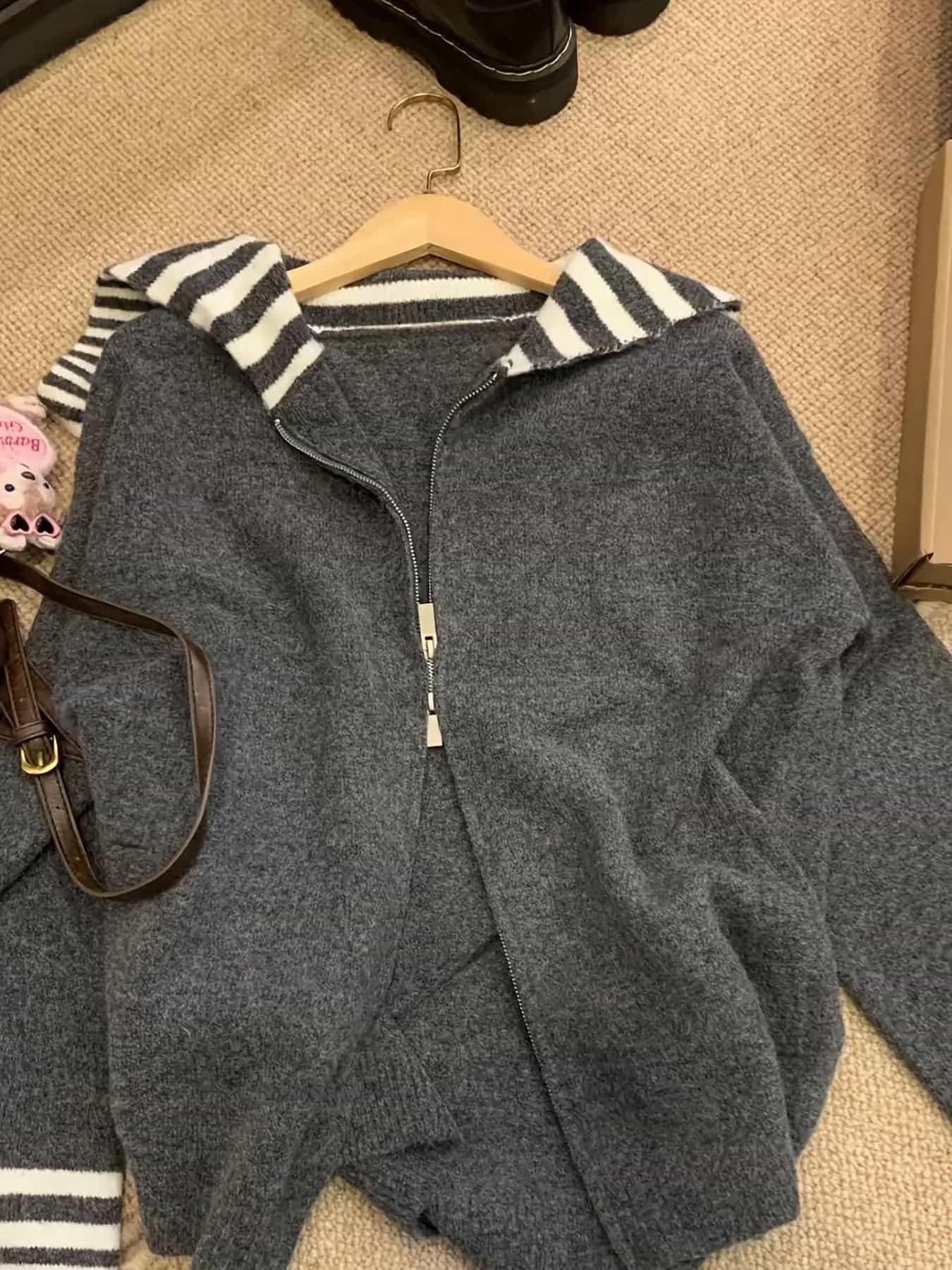 【全店30％OFF引き換え証】【襟付き添い人色彩設計】編み物 ジレー レディース ジップアップ スウェーター 編み物上衣 トップス 羽織り 間借り人 襟付き添い人編み物 ハーフジップ 襟付き添い人ジレー 体型押しかぶせる 着痩せ 二の腕押しかぶせる ゆったり たわい無い 生あたたかい