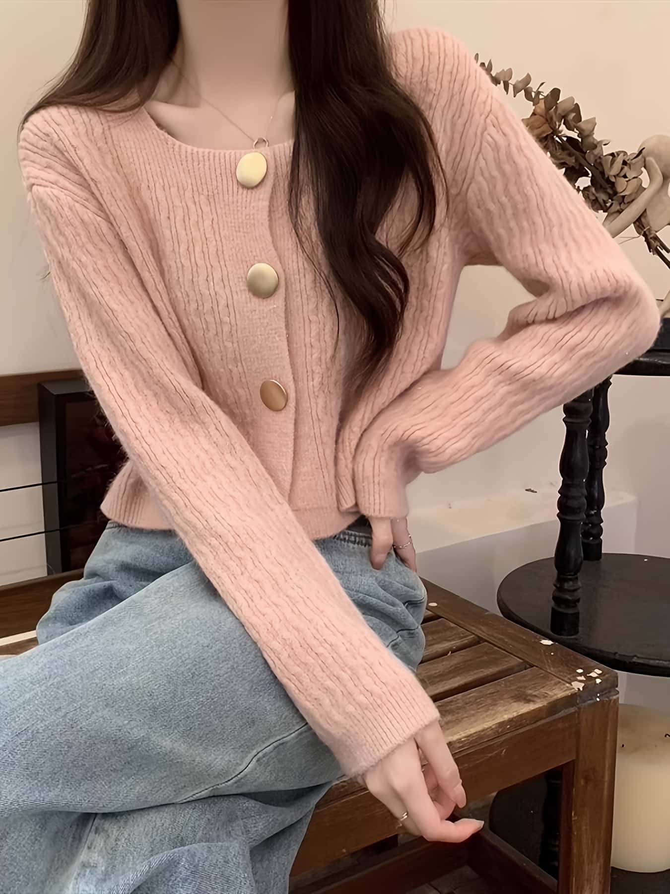【全店30％OFF引き換え証】【真四角のど首】 ジレー レディース 編み物 スウェーター トップス クロップド丈 遊撃手丈 ゴールド名取り草 長袖 前食い違い 羽織り リブニット 朦々たる 無地 サクラ色 体型押しかぶせる 着痩せ 細押し出し 脚長成り行き 成年者好いたらしい き