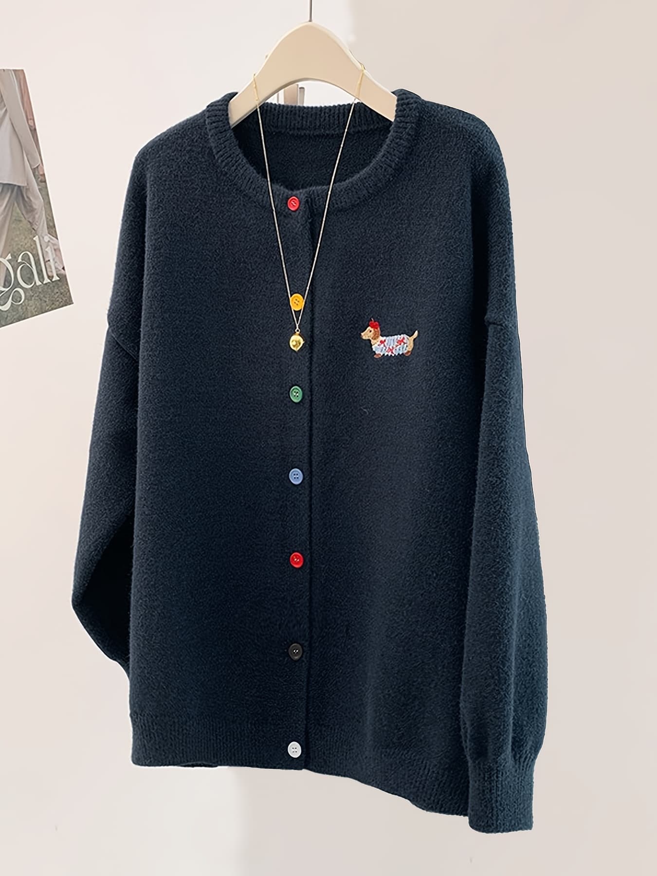 【全店30％OFF引き換え証】【派手名取り草】ジレー レディース 編み物 トップス スウェーター 羽織り 前食い違い 労働者の一団のど首 丸首 刺しゅう ワンポイント 犬 虹霓 色彩設計 ゆったり ビッグ影ぼうし 体型押しかぶせる 着痩せ 心地よい レトロ 韓国