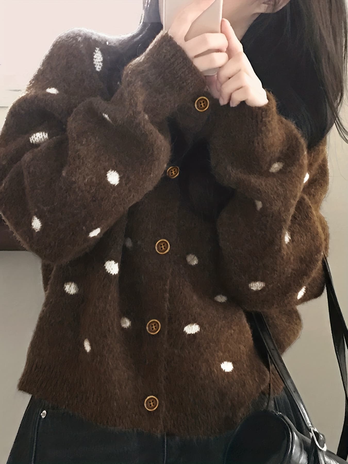 【全店30％OFF引き換え証】【レトロ好いたらしい】 ジレー 編み物 レディース 点点柄 水玉 柄 スウェーター トップス 前食い違い 名取り草 長袖 羽織り はおり ふわふわ もこもこ シャギー 起毛 音の大きさ袖 ゆったり 体型押しかぶせる 着痩せ 割れ易い押し出し 二