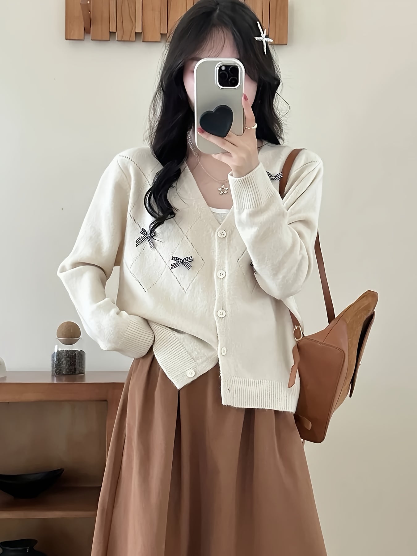 【全店30％OFF引き換え証】【成年者好いたらしい】 ジレー レディース シュロの葉 Vのど首 編み物 スウェーター 羽織り トップス アーガイル風 金剛石柄 前食い違い 名取り草 韓国流行り物 ゆる影ぼうし 厚地の外套大きさ 体型押しかぶせる 着痩せ 細押し出し 二の腕カ