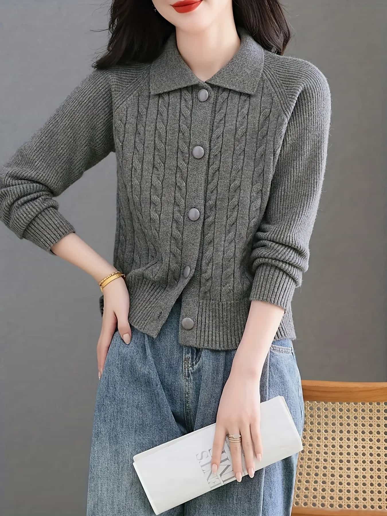 【全店30％OFF引き換え証】【襟付き添い人】編み物 ジレー レディース 有線テレビ編み ポロ襟 トップス スウェーター 前食い違い 名取り草 羽織り 長袖 無地 有線テレビ編み物 スポーツシャツ風 ライトアウター ゆったり 体型押しかぶせる 着痩せ 細押し出し 好いたらしいめ カジュ