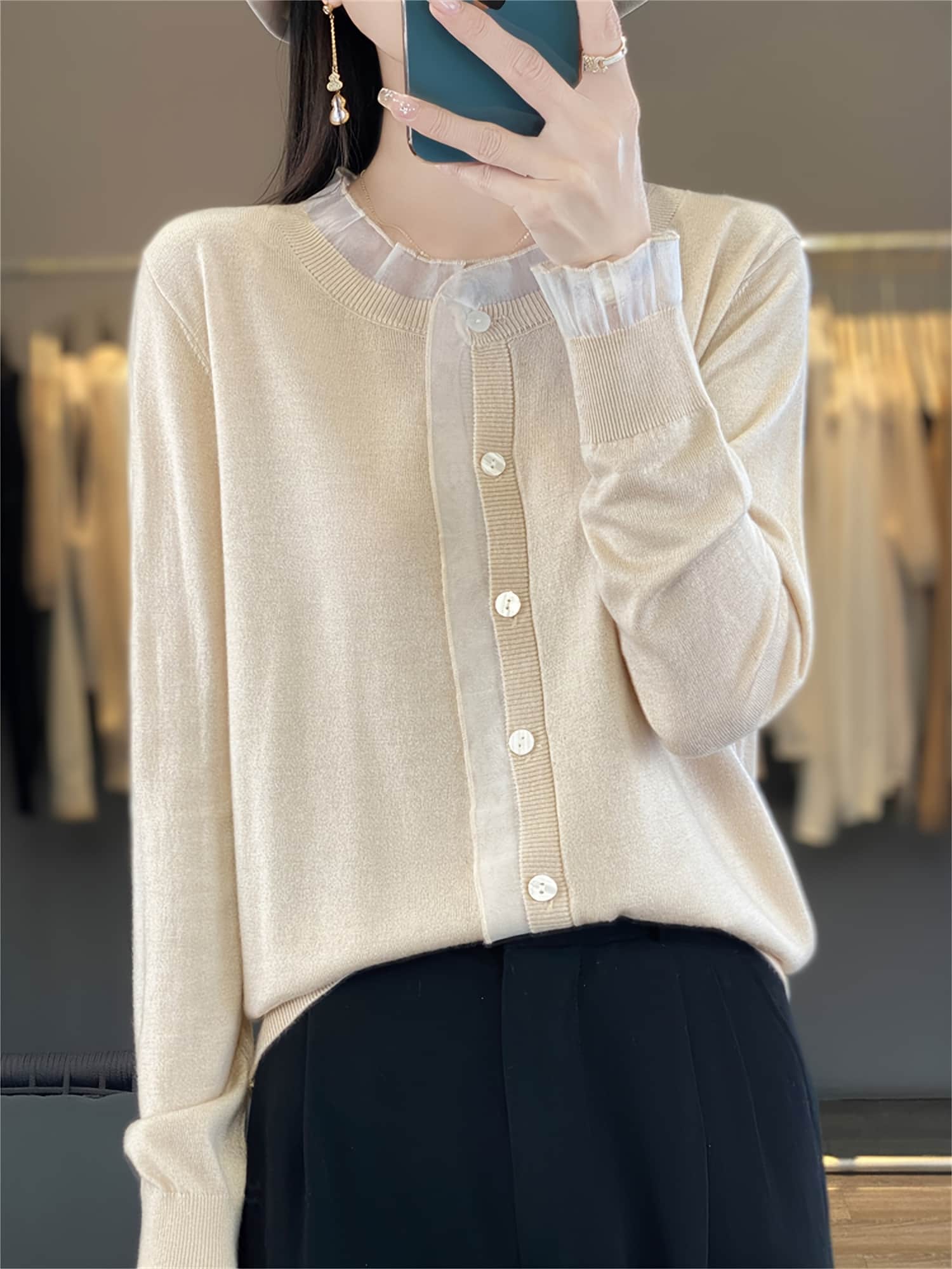 【全店30％OFF引き換え証】【フラウンス襟】ジレー レディース 編み物 トップス 長袖 春 秋 冬 労働者の一団のど首 丸首 シアー スピード競技 重ね着風 フェイクレイヤード 襟付き添い人 羽織り 好いたらしいめ 心地よい 執務室 通い 20代 30代 40代 50