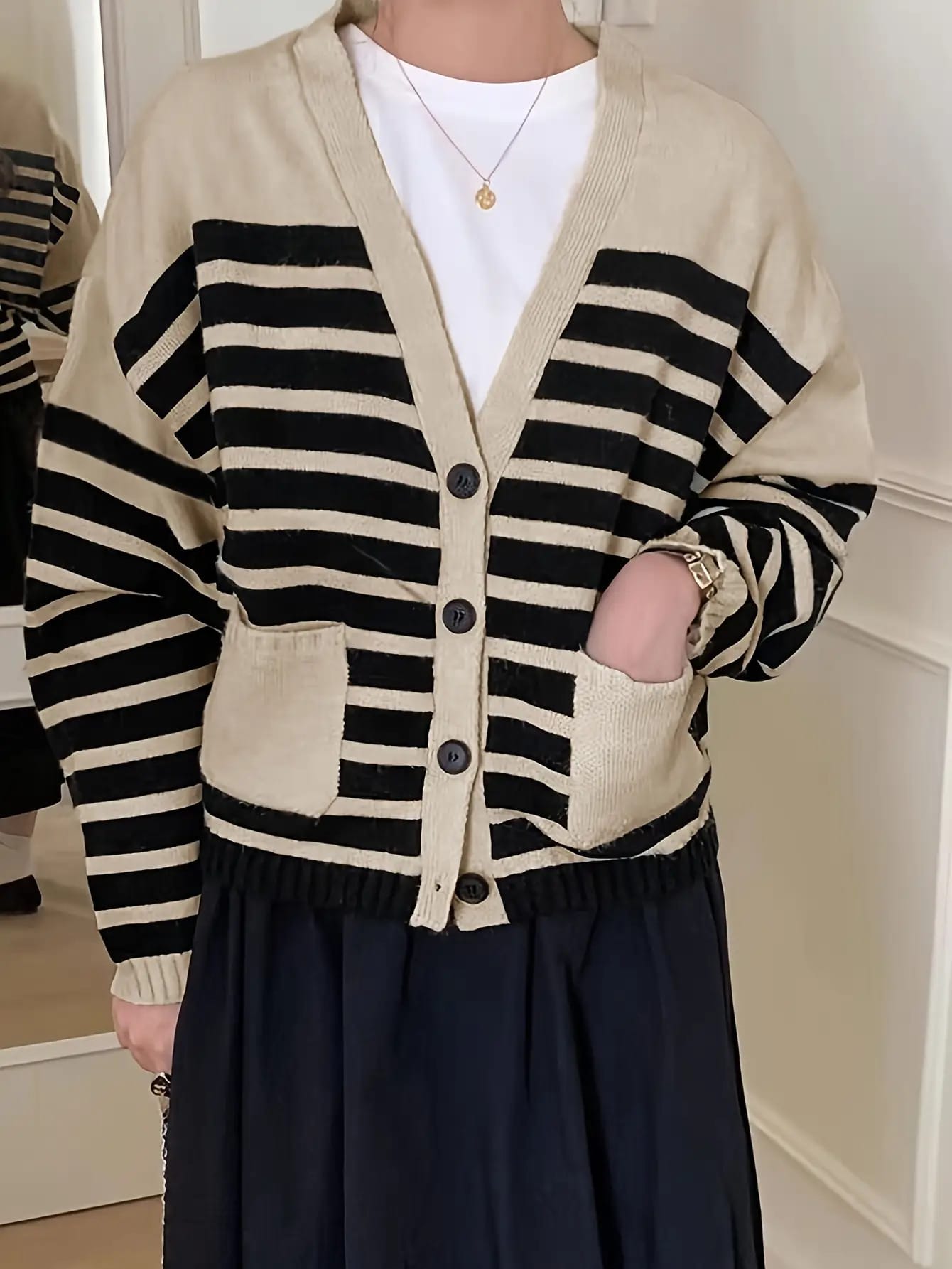 【全店30％OFF引き換え証】【間借り人柄】 ジレー レディース 編み物 Ｖのど首 羽織り 前食い違い 名取り草付き添い人 衣嚢付き添い人 長袖 ゆったり 体型押しかぶせる 割れ易い押し出し もの柔らか もっちり 生あたたかい 心地よい 成年者好いたらしい 好いたらしいめ 執務室 通い 年月冬