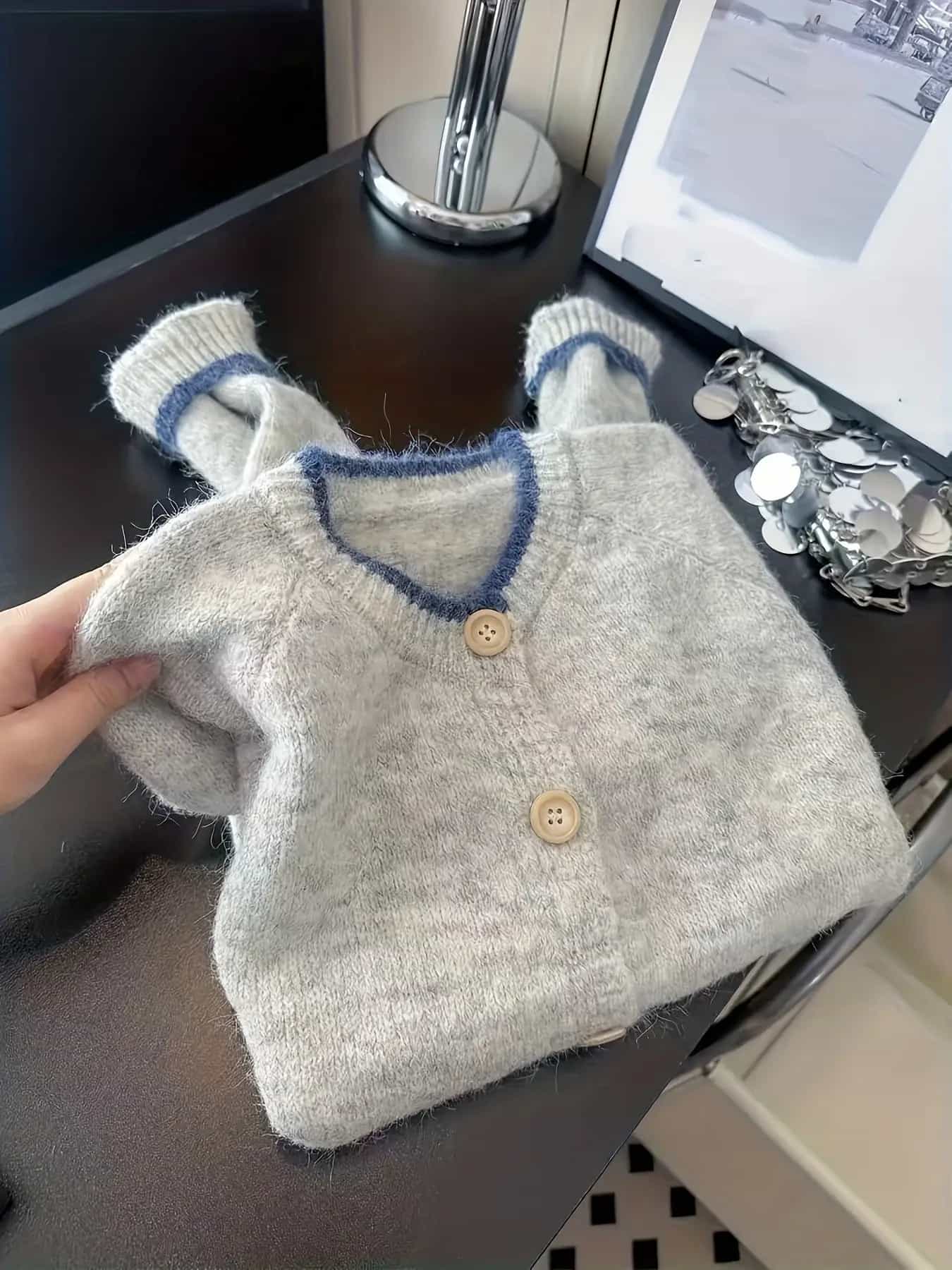 【全店30％OFF引き換え証】【色彩設計青写真】ジレー レディース 編み物 シャギーニット Ｖのど首 羽織り トップス スウェーター 長袖 前食い違い 名取り草 バイ色合い 色彩設計 もこもこ ふわふわ モヘヤ触れ合う 生あたたかい 朦々たる ゆる編み物 ゆったり 体型河馬