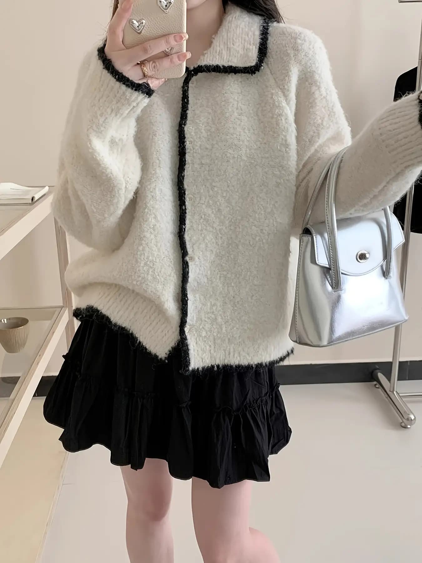 【全店30％OFF引き換え証】【バイ色合い襟付き添い人】 ジレー レディース 編み物 スウェーター トップス 羽織り 前食い違い 名取り草 色彩設計 パイピング 襟付き添い人 シャギーニット フワフワ もこもこ 韓国 流行り物 レトロ ゆったり 厚地の外套大きさ 体型カ