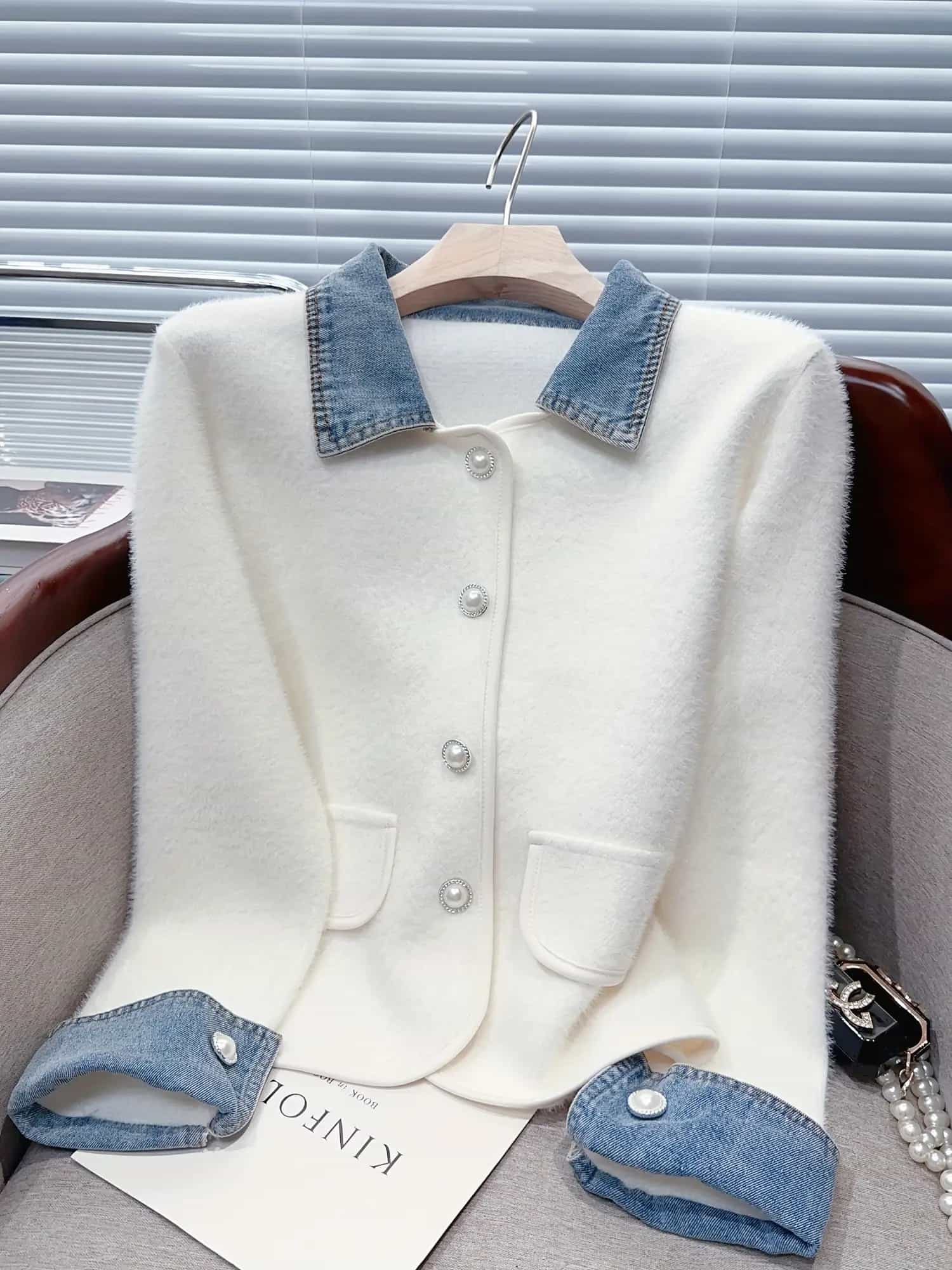 【全店30％OFF引き換え証】【ジーンズうつり変わり】ジレー レディース 秋冬 編み物 上衣 ツィード風 襟付き添い人 パール名取り草 トップス 長袖 羽織り スウェーター 前食い違い 遊撃手丈 異原料品入り合わせる ジーンズ パステル色の ふわふわ シャギー感 執務室 通