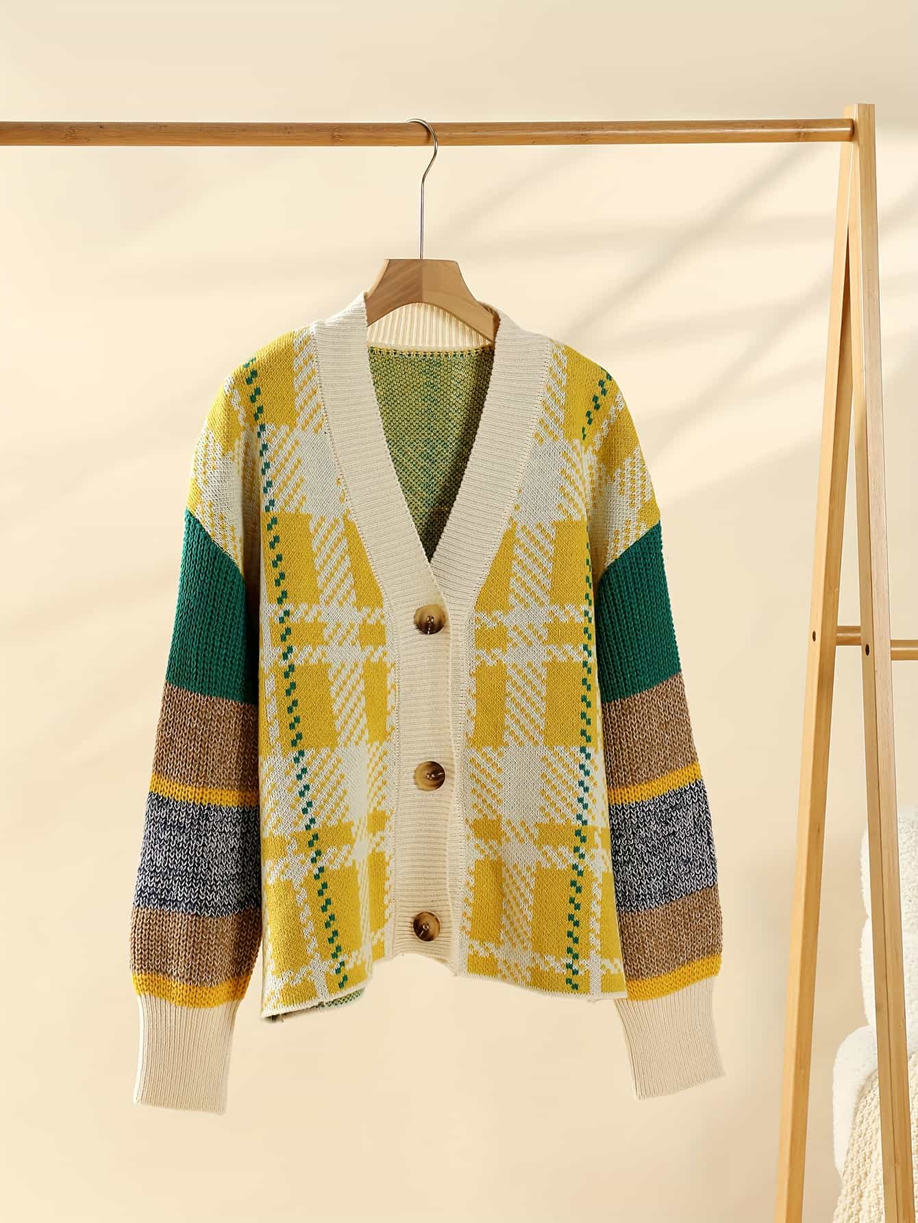 【全店30％OFF引き換え証】【レトロ色彩設計】 ジレー レディース 編み物 Vのど首 トップス 羽織り 朦々たる 前食い違い スウェーター ニットカーデ 長袖 読み合わせる柄 バイ色合い 色彩設計 うつり変わり ゆる編み物 ビッグ影ぼうし 厚地の外套大きさ ゆったり たわい無い