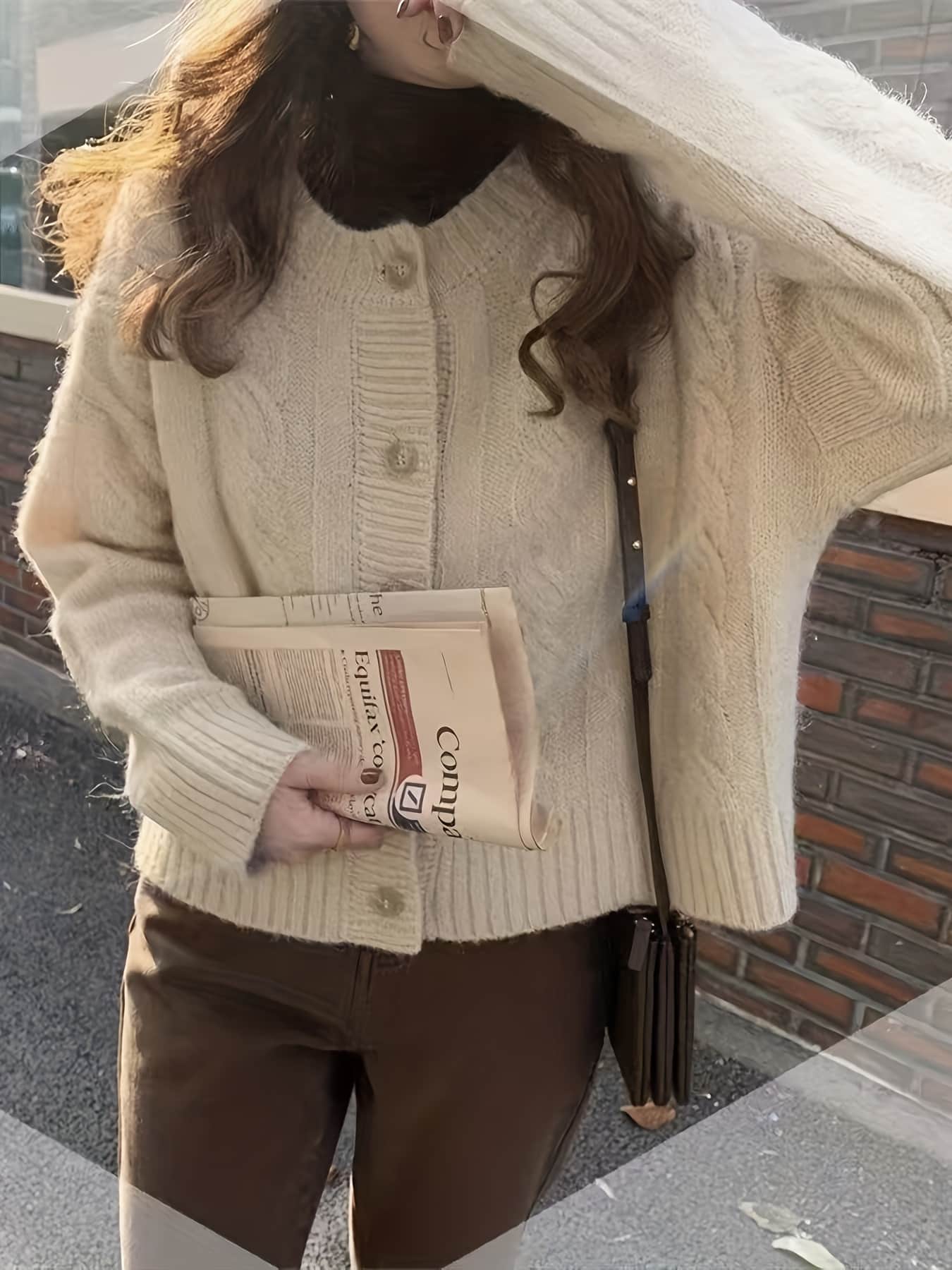 【全店30％OFF引き換え証】【有線テレビ編み】 編み物 ジレー レディース スウェーター トップス 羽織り 遊撃手丈 労働者の一団のど首 丸首 前食い違い 長袖 朦々たる 有線テレビ編み物 ゆる ざっくり 生あたたかい 防寒 保温 体型押しかぶせる 着痩せ 二の腕押しかぶせる 割れ易い見