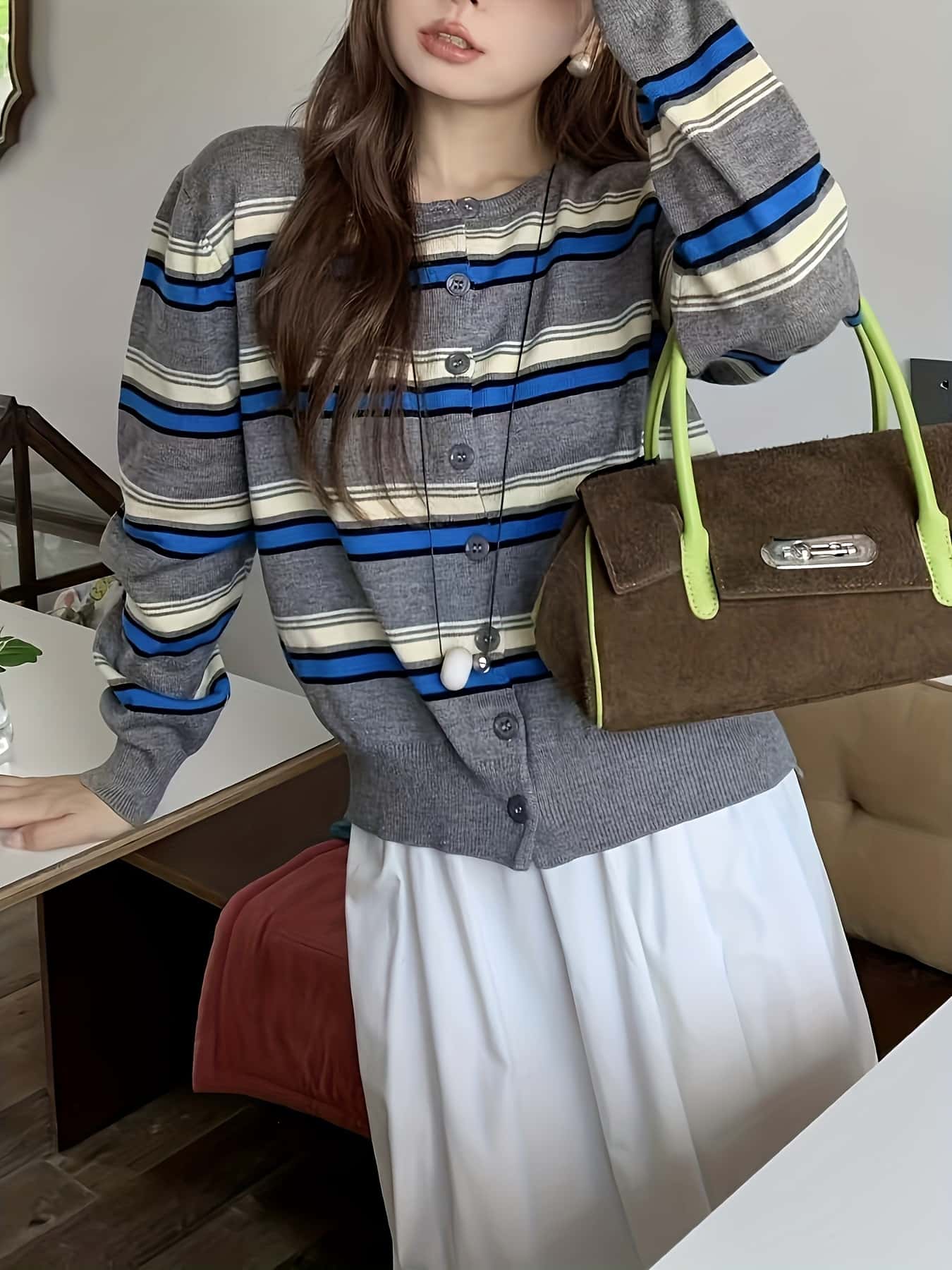 【全店30％OFF引き換え証】【色彩設計間借り人】 ジレー レディース 編み物 長袖 トップス 労働者の一団のど首 丸首 羽織り 前食い違い 間借り人柄 マルチ色合い 音の大きさ袖 体型押しかぶせる 着痩せ 細押し出し 割れ易い押し出し 韓国流行り物 心地よい 好いたらしいめ