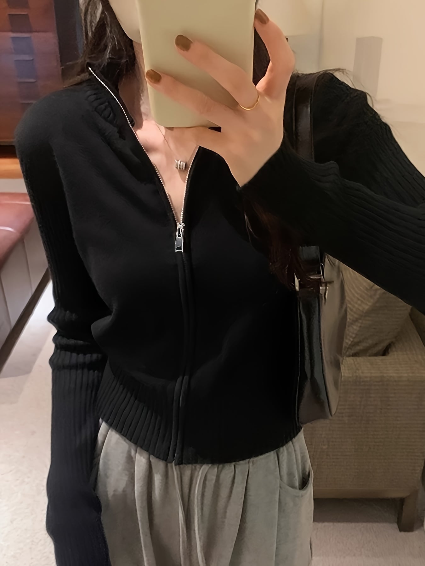 【全店30％OFF引き換え証】【着痩せ肋材】ジップアップ 編み物 ジレー レディース スウェーター トップス 羽織り 長袖 ハイネック 照明ランプ色合い フロントジップ リブニット きつい か細い 填まる 細押し出し 体型押しかぶせる 韓国流行り物 好いたらしい