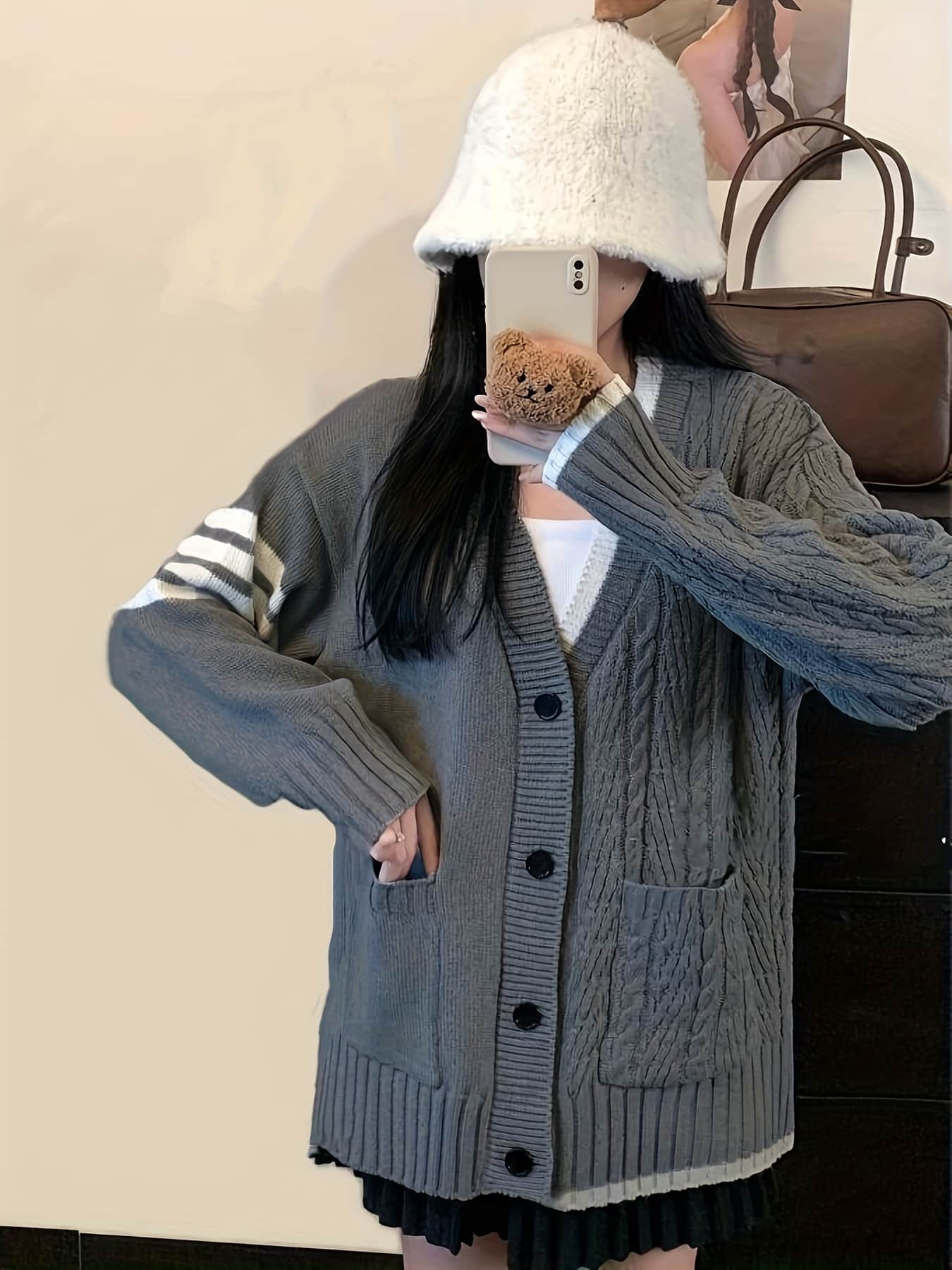 【全店30％OFF引き換え証】【4本生産ライン】 ジレー レディース 有線テレビ編み物 スウェーター Vのど首 トップス 羽織り 長袖 中朦々たる 前食い違い 有線テレビ編み 編み物ジレー ビッグ影ぼうし 厚地の外套大きさ ゆったり 体型押しかぶせる 着痩せ 割れ易い見